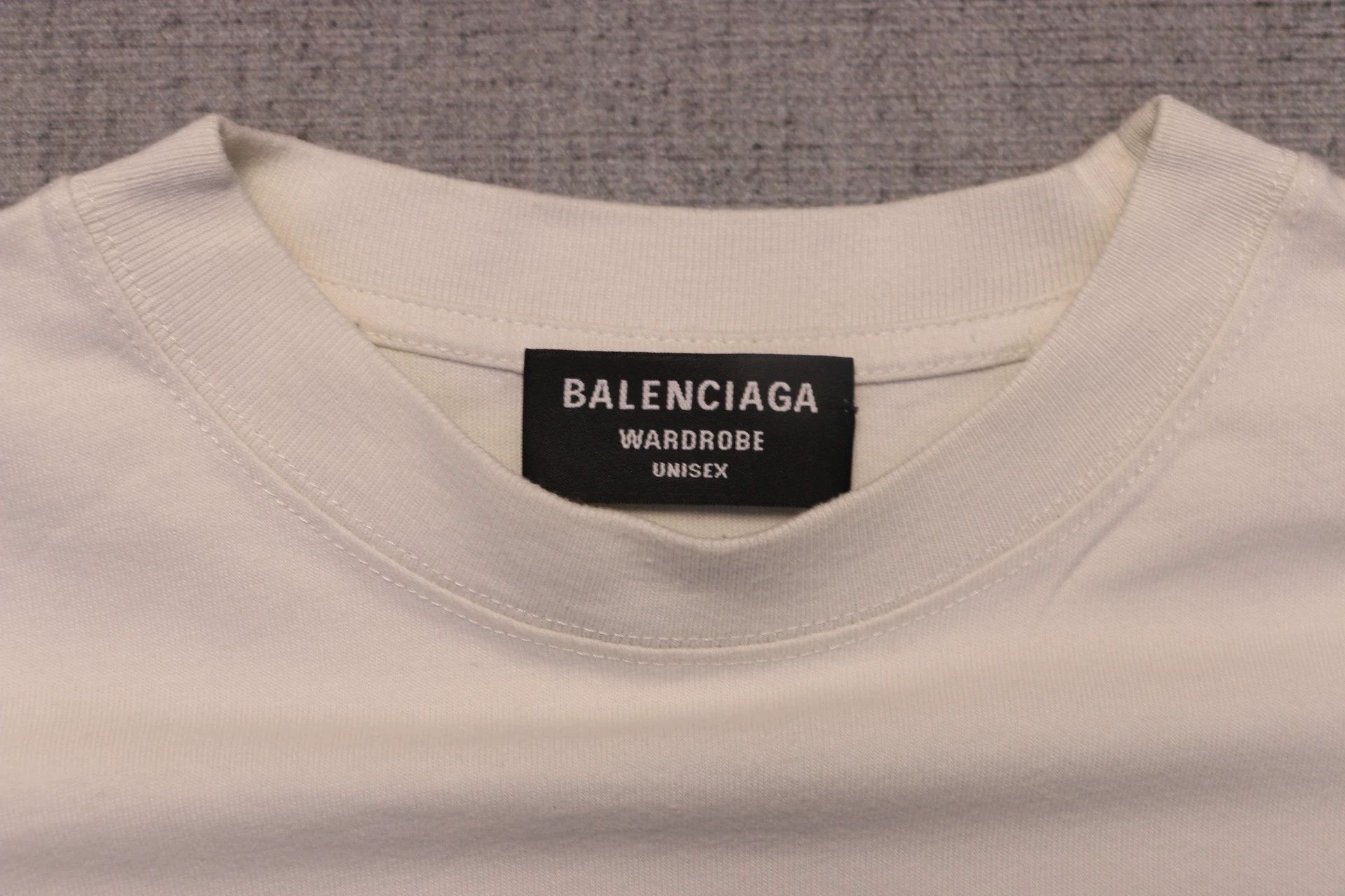 Balenciaga Balenciaga Embroidered Coca Cola Short sleeved Rice White Size US XS / EU 42 / 0 - 4 Thumbnail
