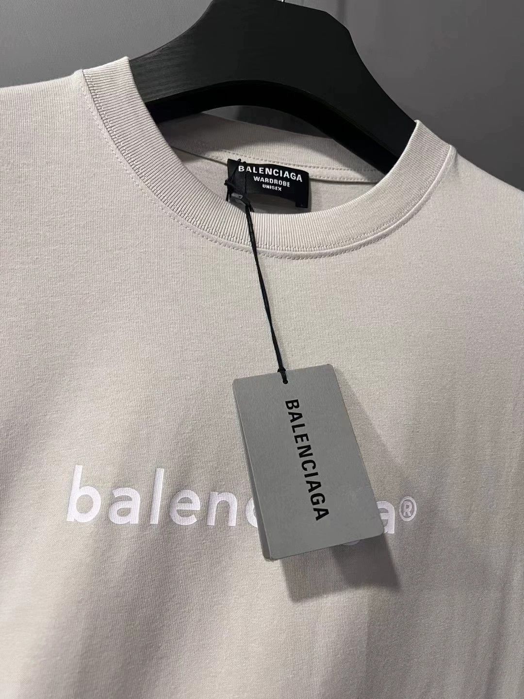 Balenciaga Balenciaga chest logo short sleeved shirt Size US XL / EU 56 / 4 - 3 Thumbnail