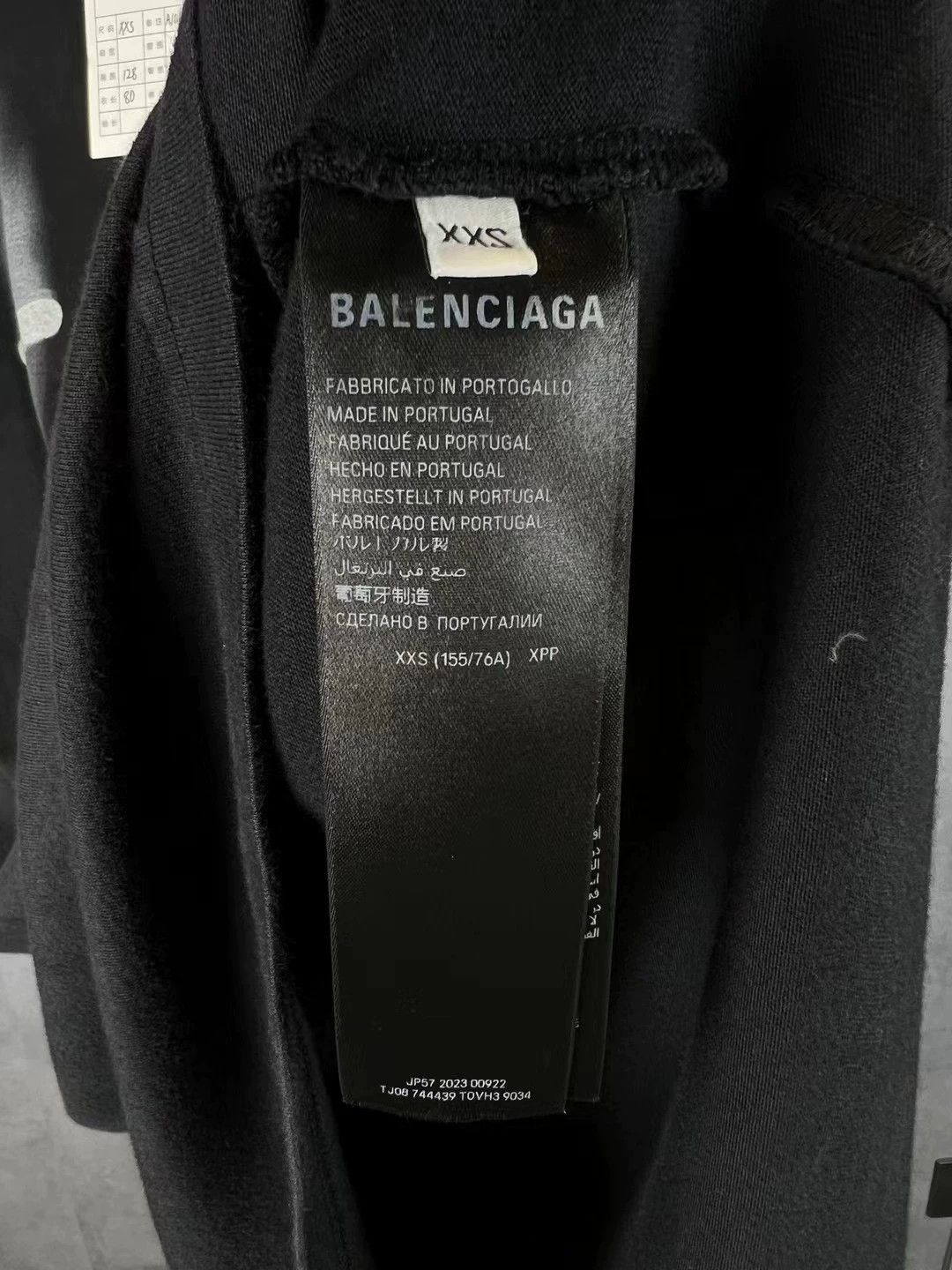 Balenciaga Balenciaga Valentine's Day Love Embroidery Logo Short Sleeve Size US XS / EU 42 / 0 - 5 Thumbnail