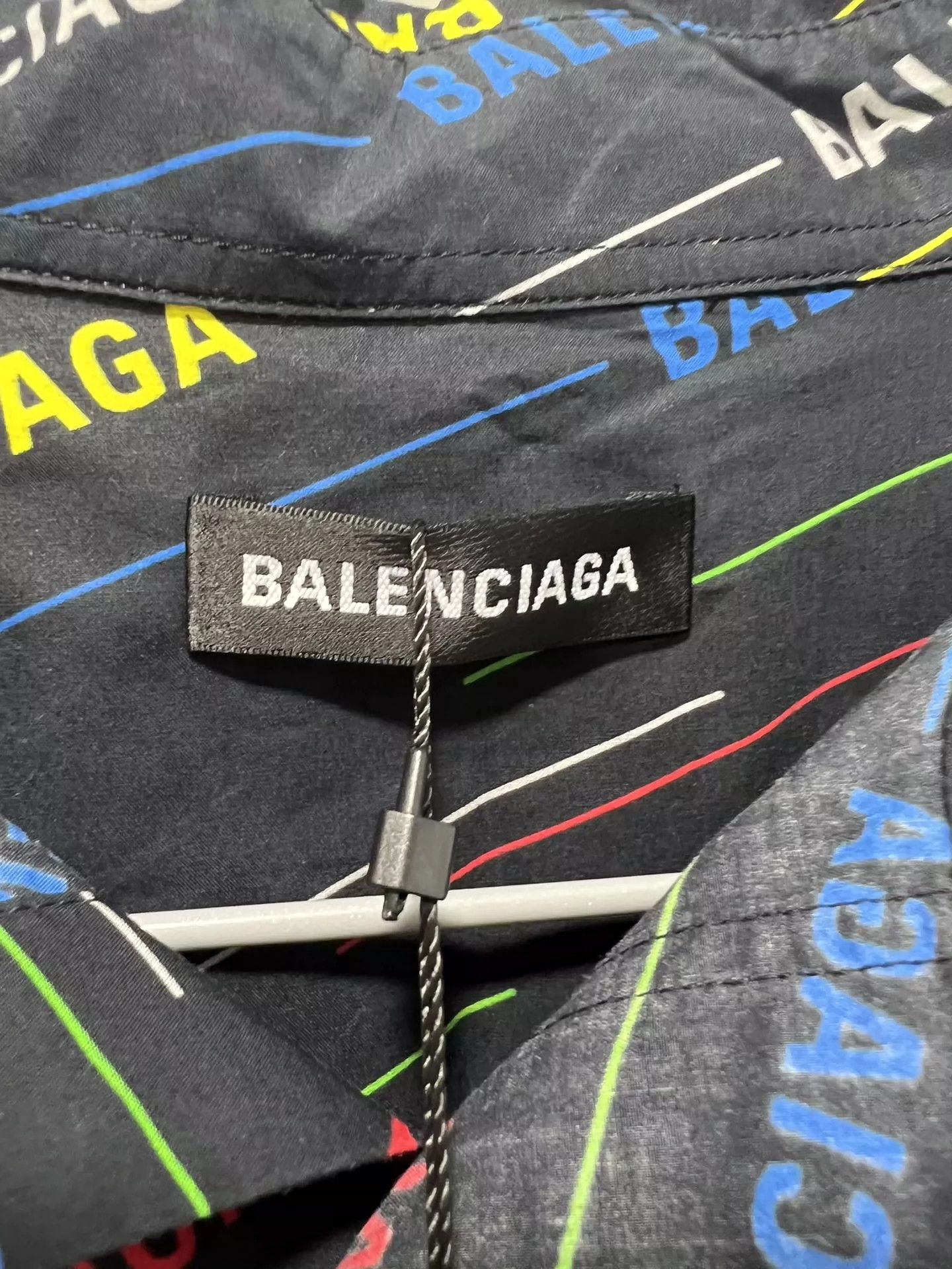 Balenciaga Balenciaga Family Full Print Bullet Screen Colorful Short Sleeves Size US XS / EU 42 / 0 - 3 Thumbnail