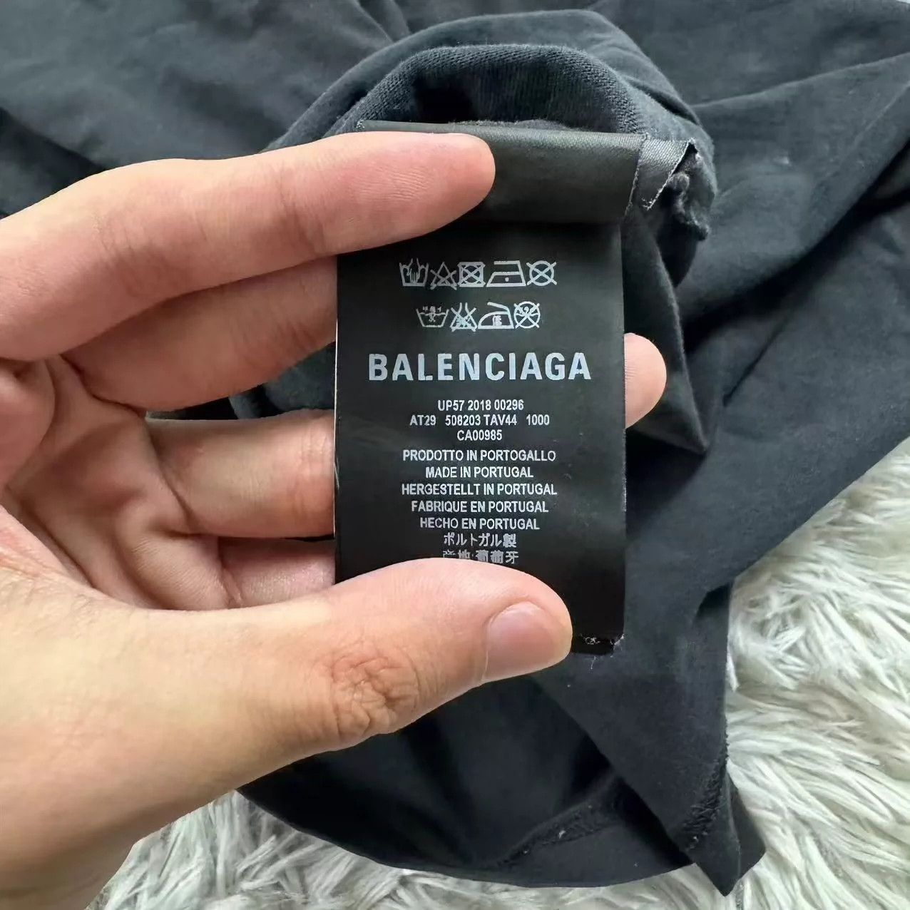 Balenciaga Balenciaga Cola Short Sleeves Size US M / EU 48-50 / 2 - 6 Thumbnail