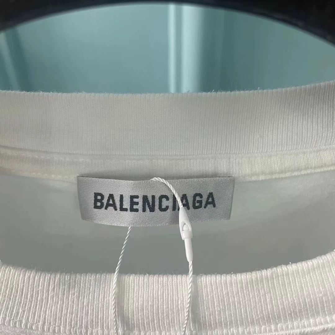 Balenciaga Balenciaga Portrait White Short Sleeve Size US S / EU 44-46 / 1 - 3 Thumbnail