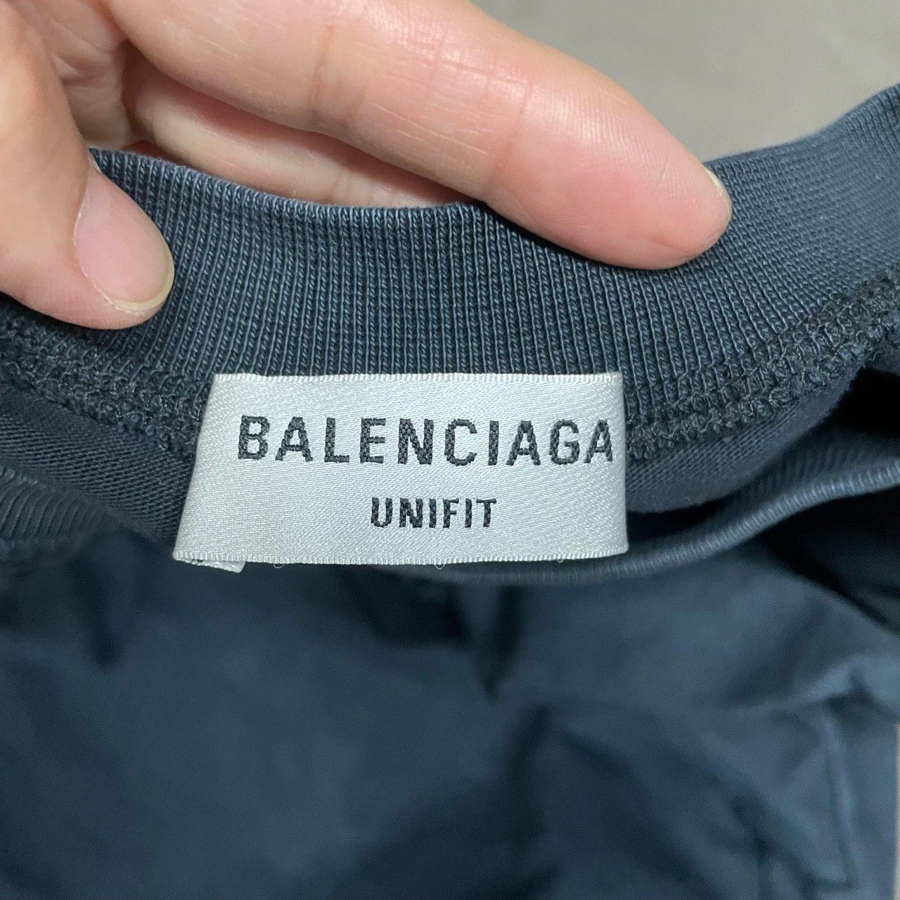 Balenciaga Balenciaga Black Grey Double Ring Logo Short Sleeve Size US L / EU 52-54 / 3 - 3 Thumbnail