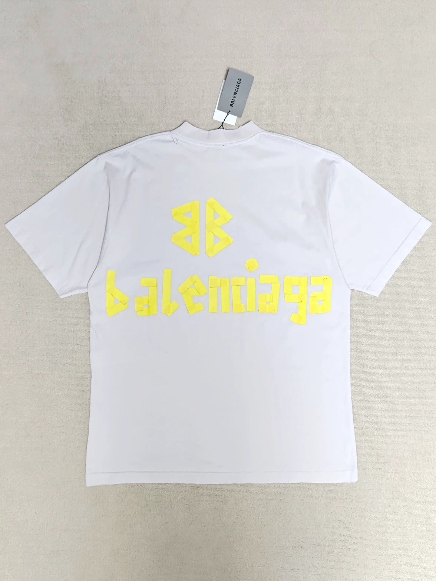 Balenciaga Balenciaga 24ss rice white tape adhesive tape TAPE TYPE embossed paper short sleeves Size US XS / EU 42 / 0 - 4 Thumbnail