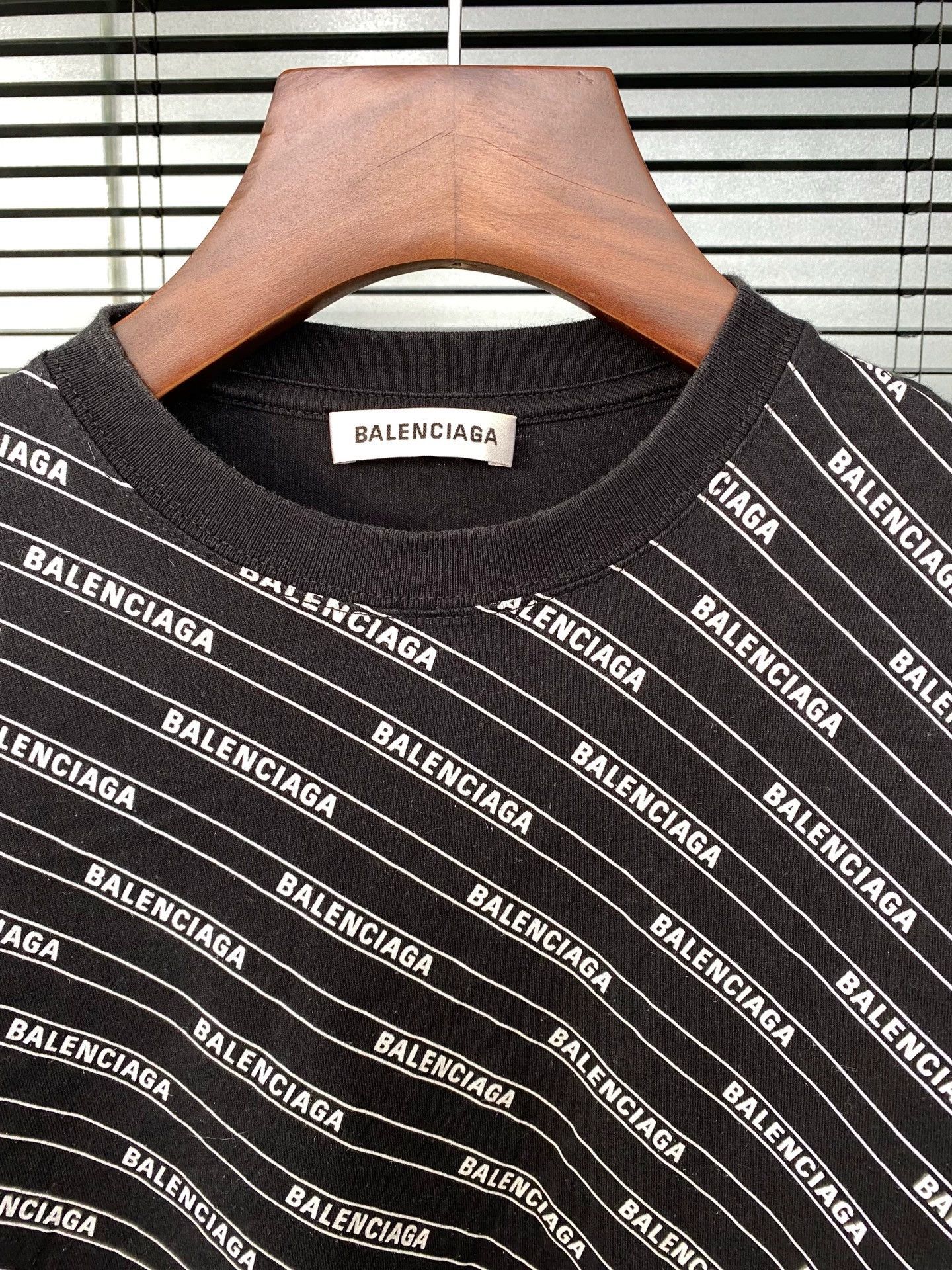 Balenciaga Balenciaga bullet screen short sleeved shirt Size US XS / EU 42 / 0 - 2 Thumbnail