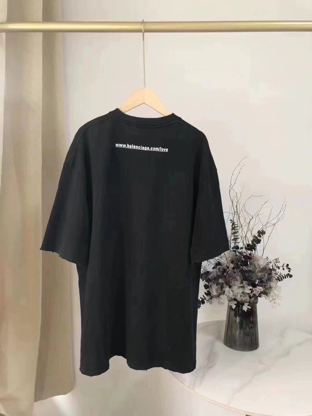 Balenciaga Balenciaga Valentine's Day Limited Short Sleeves Size US S / EU 44-46 / 1 - 2 Thumbnail