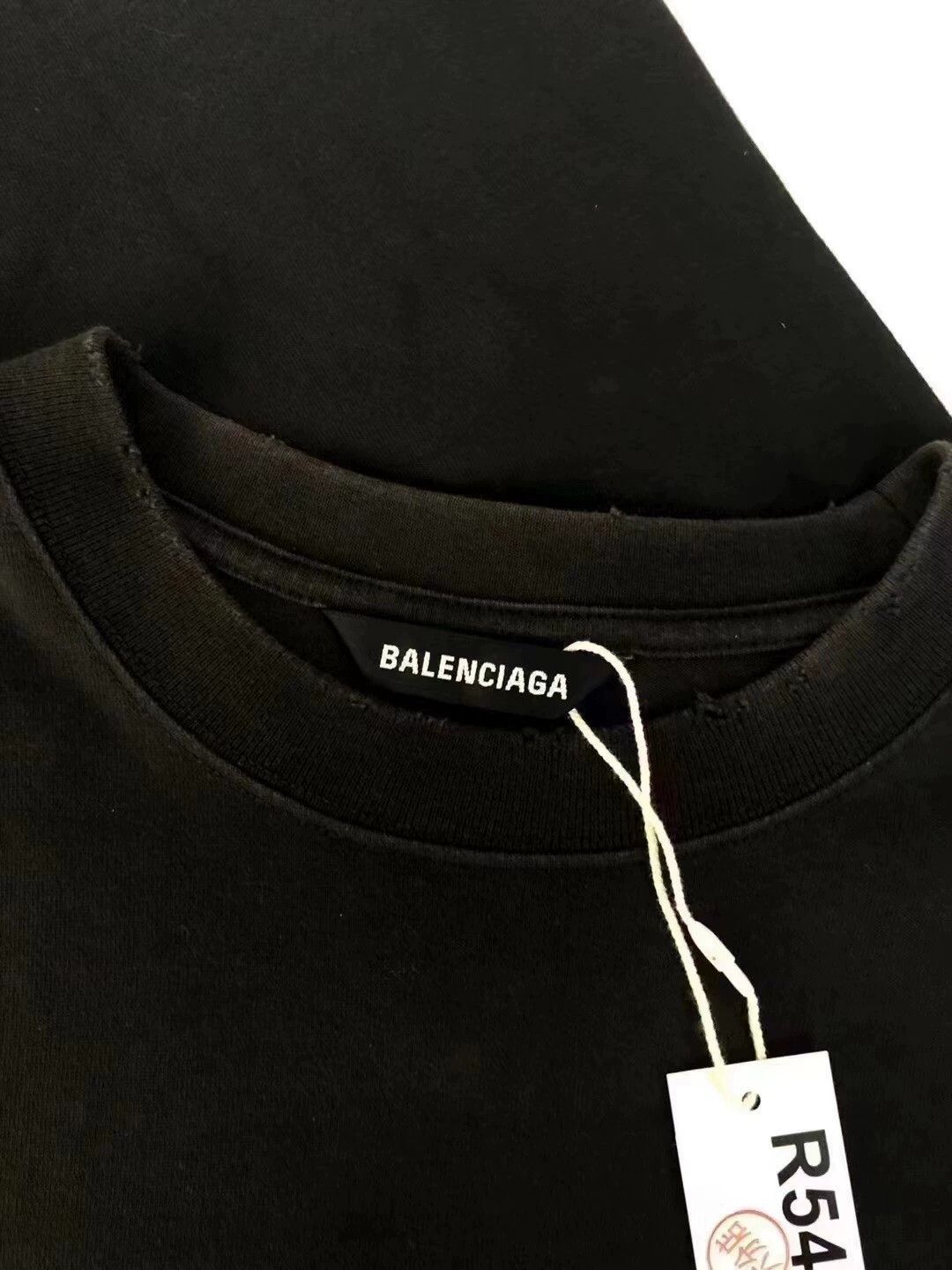 Balenciaga Balenciaga Valentine's Day Limited Short Sleeves Size US S / EU 44-46 / 1 - 5 Thumbnail