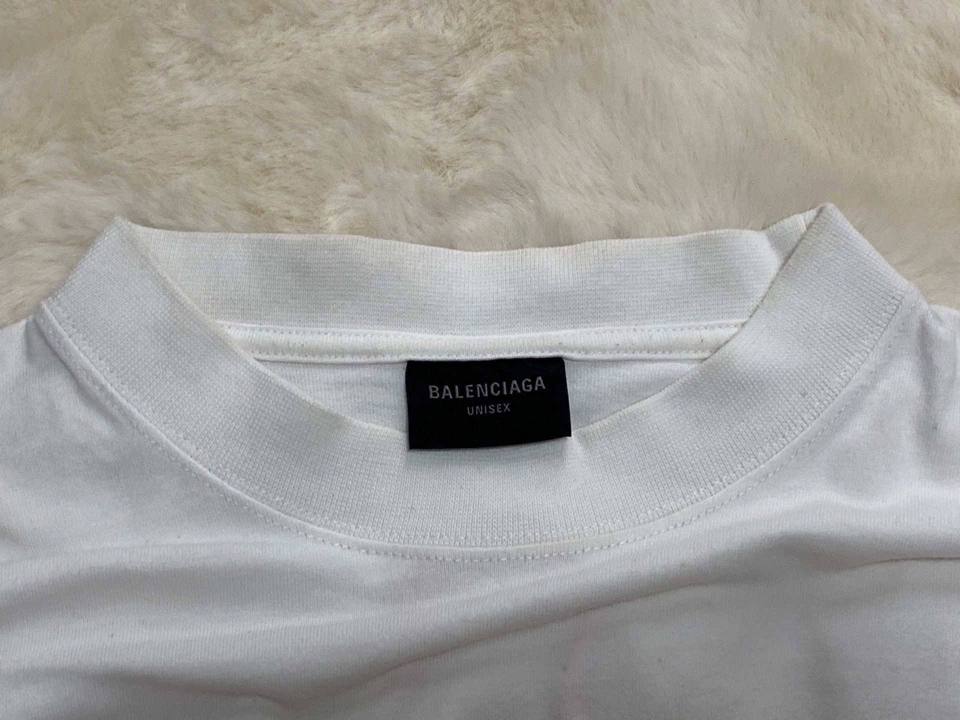 Balenciaga Balenciaga FW23 Logo Embroidered Round Neck Short Sleeve Off Shoulder Sleeve T-shirt Size US S / EU 44-46 / 1 - 3 Thumbnail