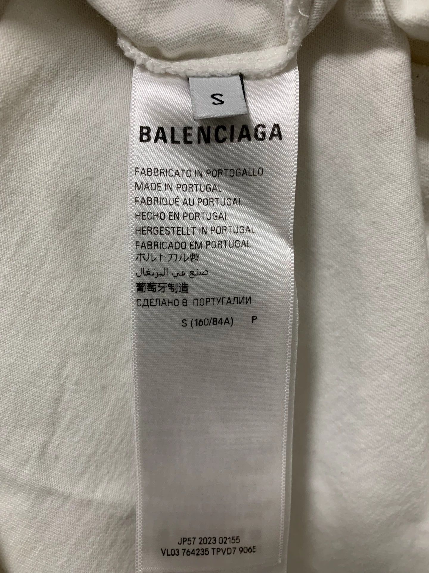 Balenciaga Balenciaga FW23 Logo Embroidered Round Neck Short Sleeve Off Shoulder Sleeve T-shirt Size US S / EU 44-46 / 1 - 4 Thumbnail