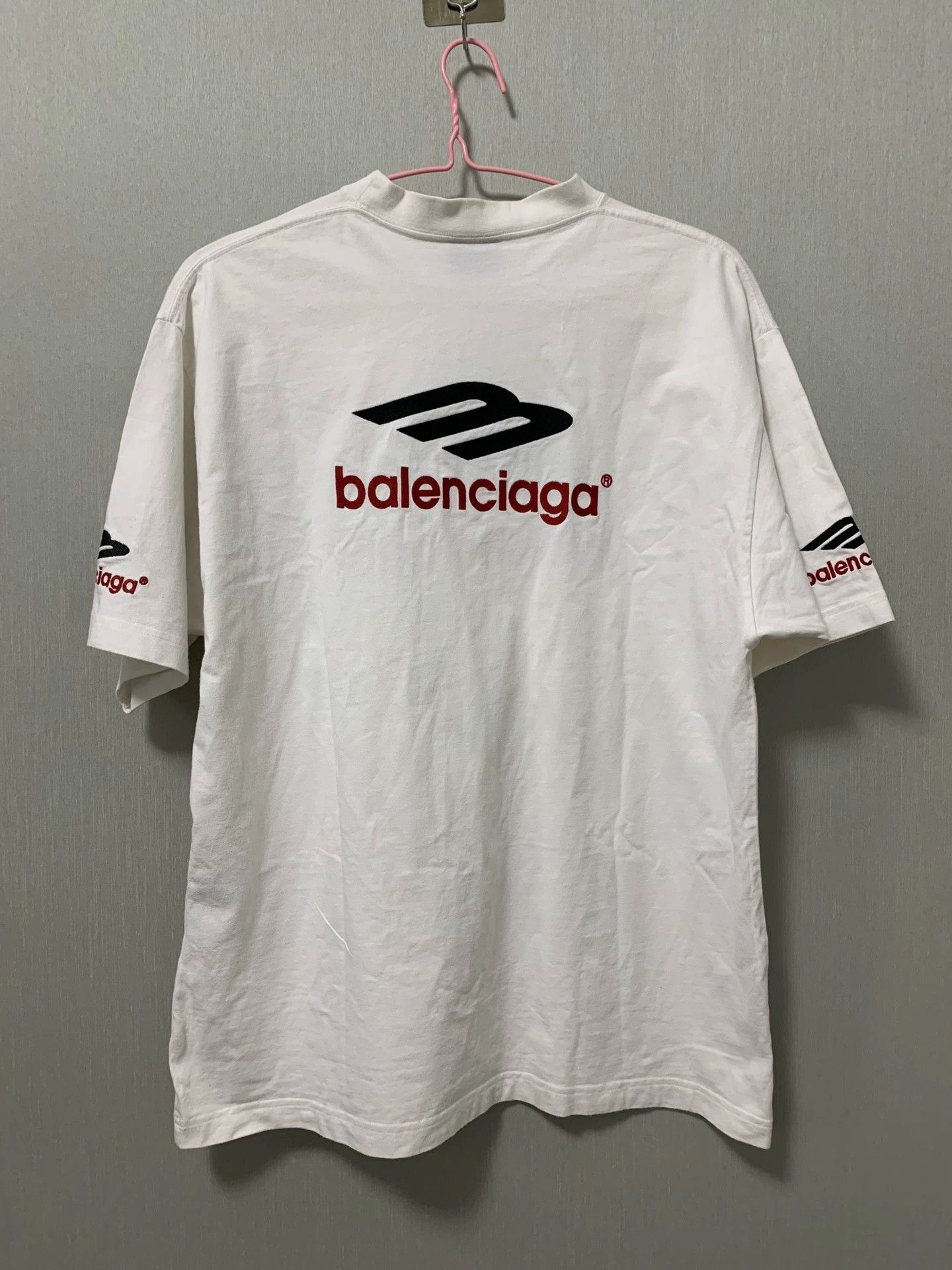 Balenciaga Balenciaga FW23 Logo Embroidered Round Neck Short Sleeve Off Shoulder Sleeve T-shirt Size US S / EU 44-46 / 1 - 2 Thumbnail