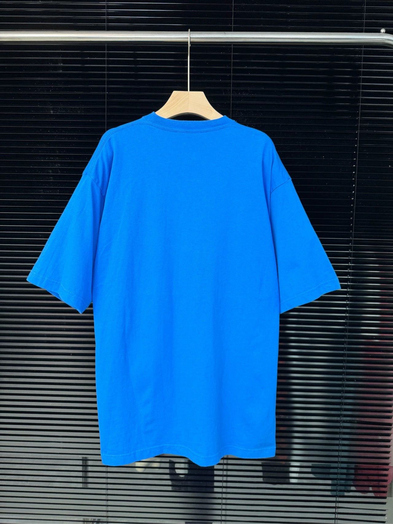 Balenciaga Balenciaga Blue Mastercard Short Sleeve Size US S / EU 44-46 / 1 - 4 Thumbnail