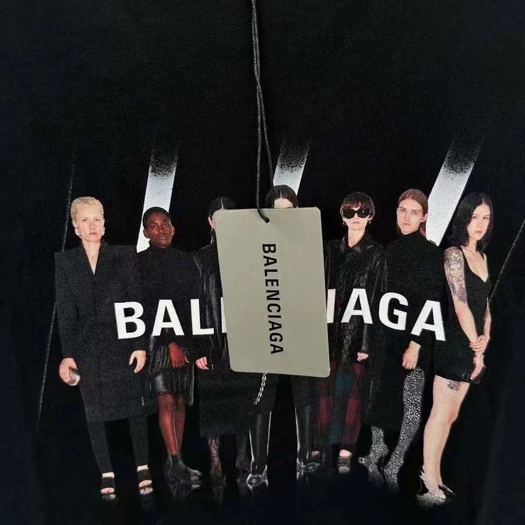 Balenciaga Balenciaga portrait short sleeved shirt Size US XS / EU 42 / 0 - 3 Thumbnail