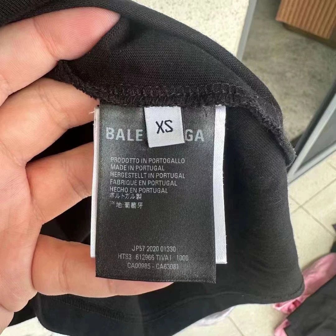 Balenciaga Balenciaga portrait short sleeved shirt Size US XS / EU 42 / 0 - 4 Thumbnail