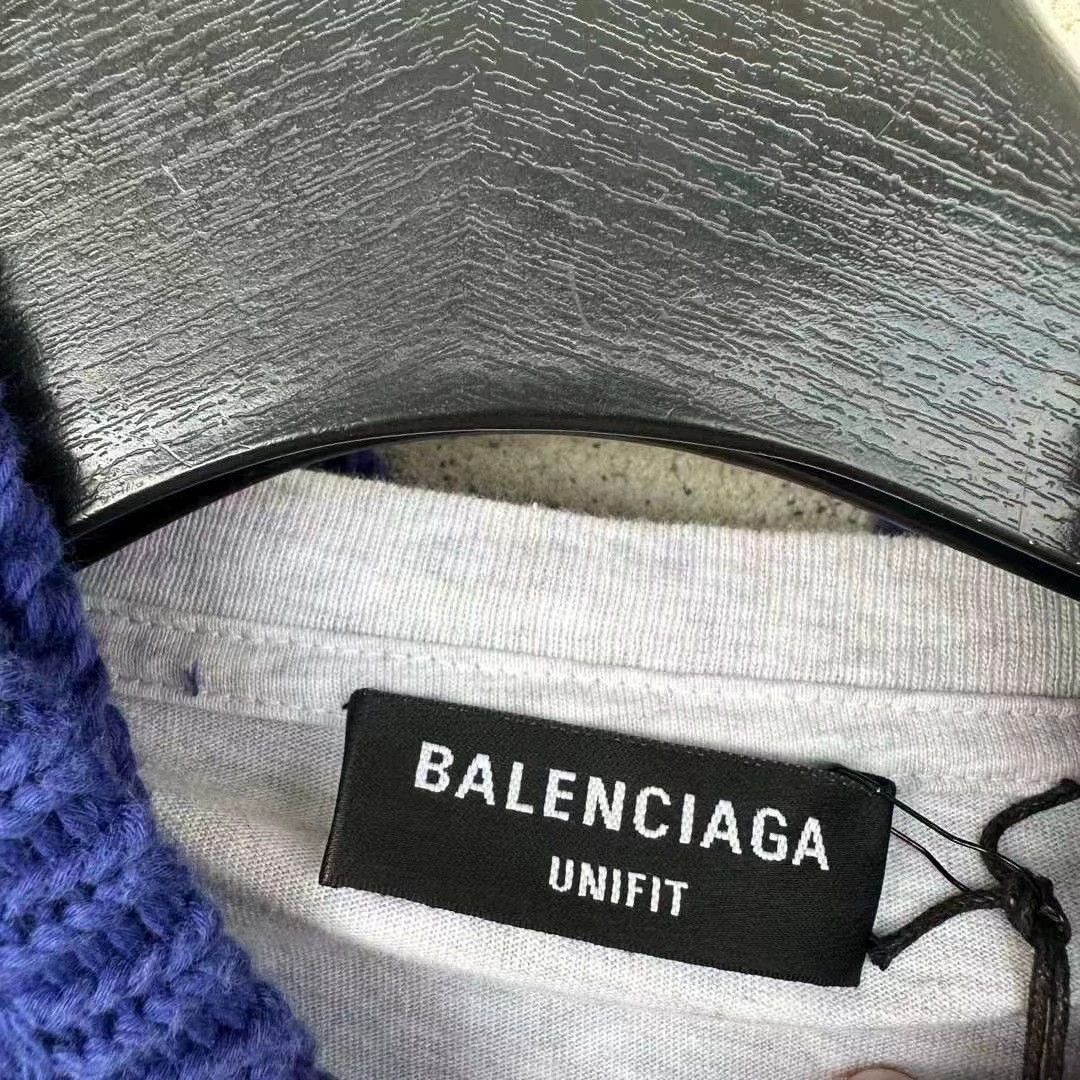 Balenciaga Balenciaga destroys two fake cola sweaters Size US XS / EU 42 / 0 - 2 Thumbnail