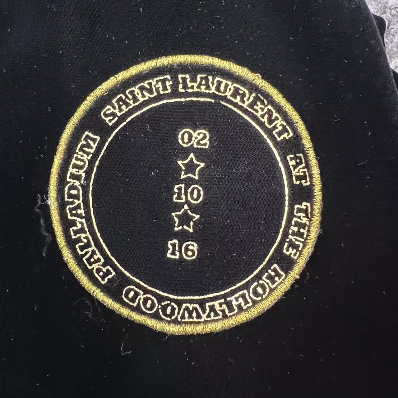 Saint Laurent Paris Saint Laurent Paris Velvet jacket Size US S / EU 44-46 / 1 - 6 Thumbnail