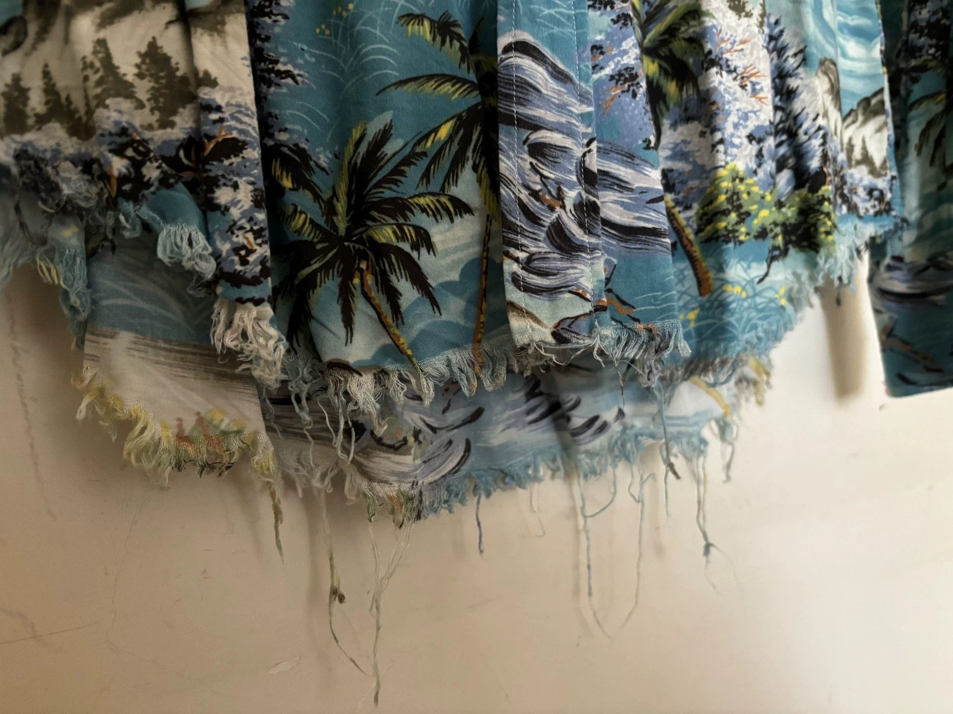 Saint Laurent Paris Saint Laurent Paris Palm Tree Wave Shirt Size US L / EU 52-54 / 3 - 6 Thumbnail