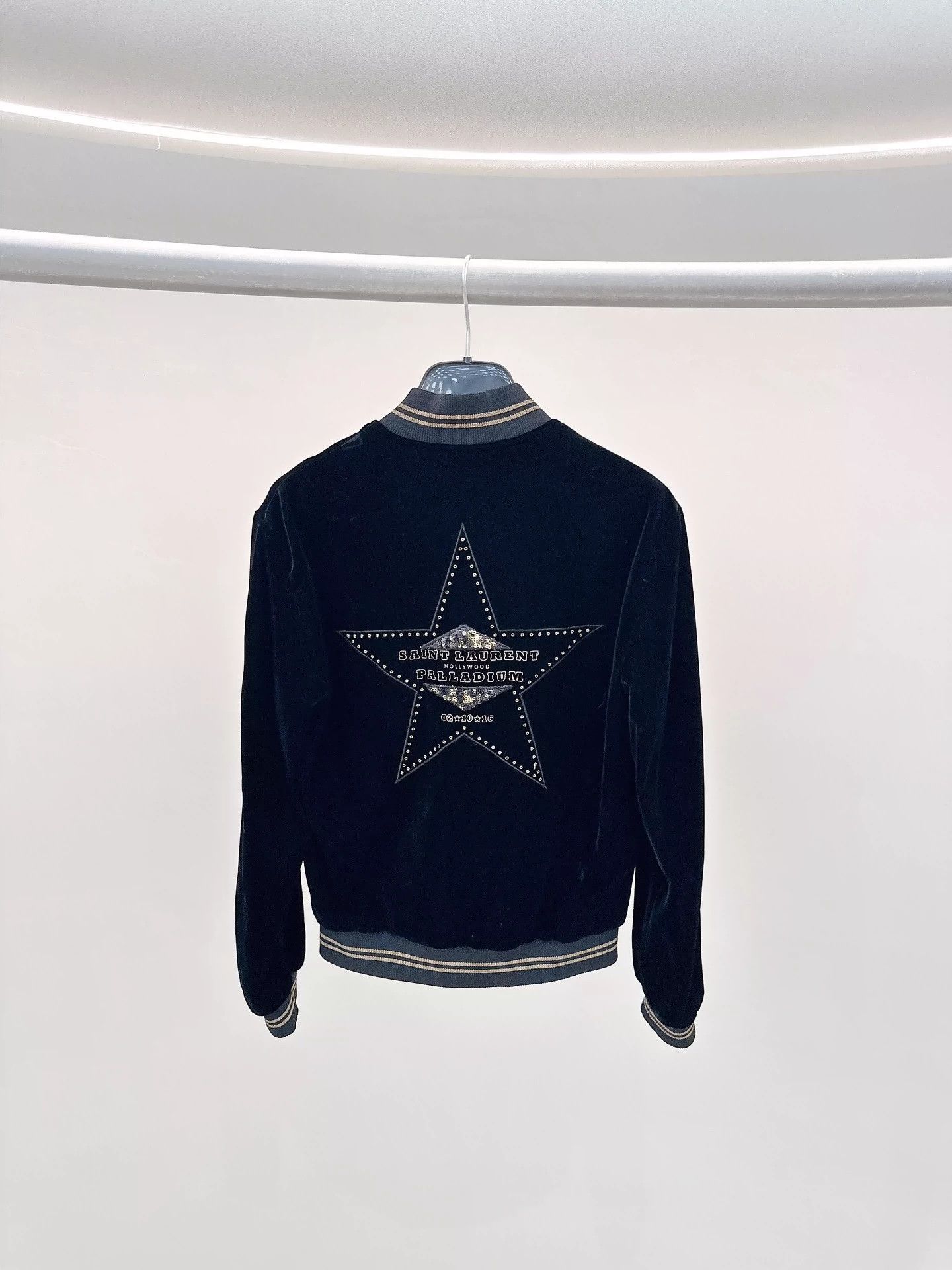 Saint Laurent Paris Saint Laurent Paris Velvet baseball jersey Size US S / EU 44-46 / 1 - 2 Thumbnail