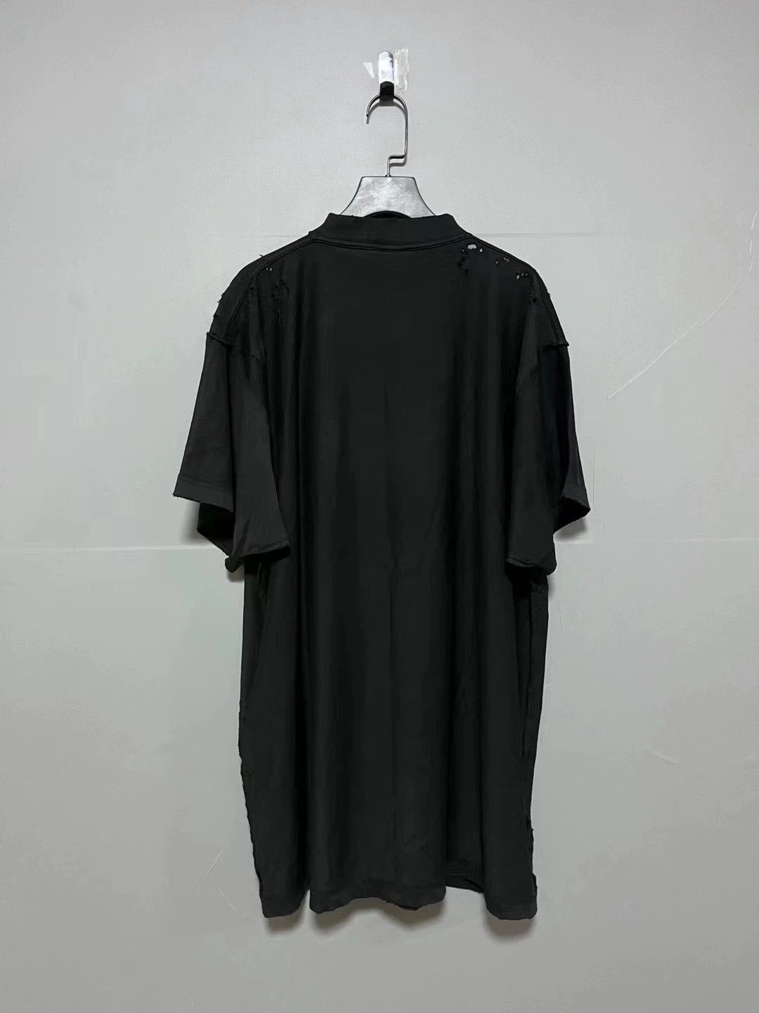 Balenciaga Balenciaga new style destroys Antwerp Castle short sleeves Size US S / EU 44-46 / 1 - 2 Thumbnail