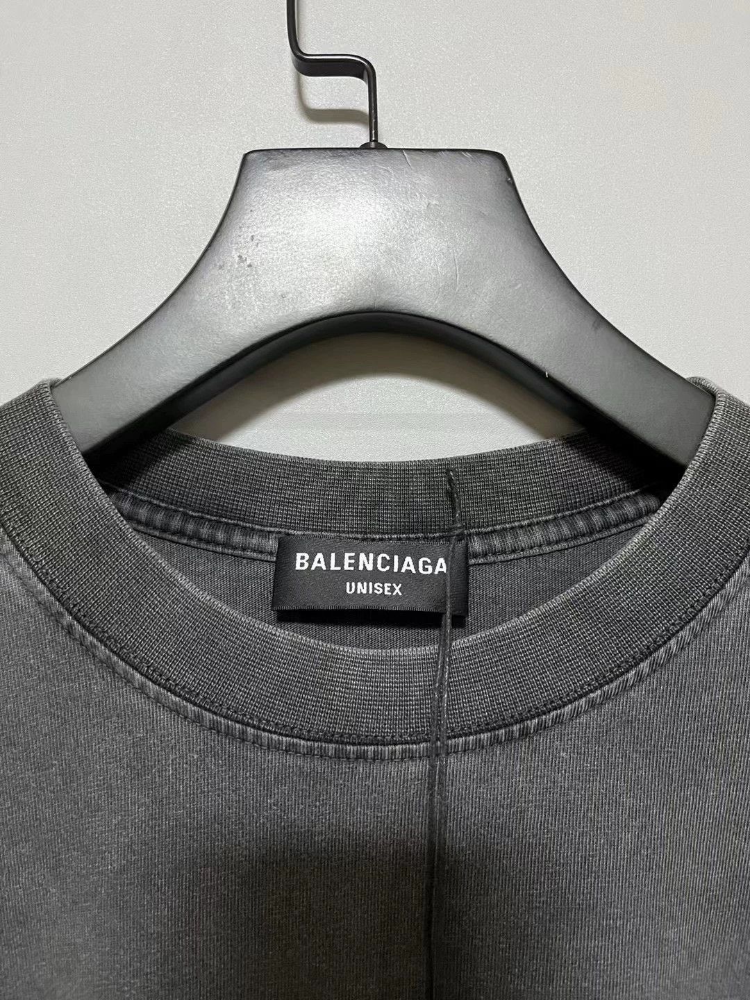 Balenciaga Balenciaga washed and used wheat ear short sleeves Size US M / EU 48-50 / 2 - 4 Thumbnail