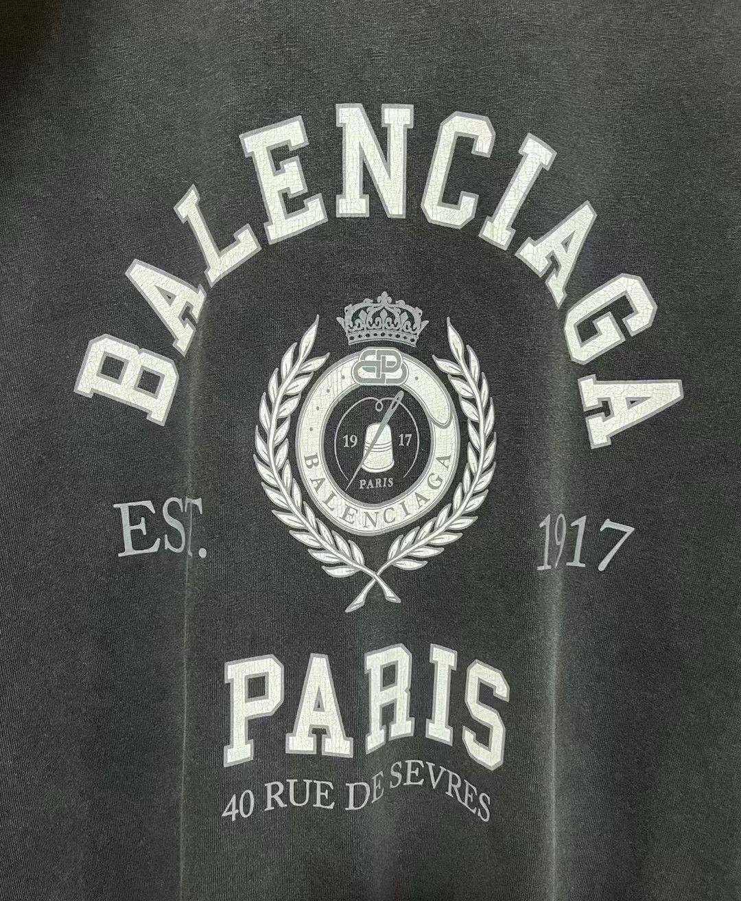 Balenciaga Balenciaga washed and used wheat ear short sleeves Size US M / EU 48-50 / 2 - 3 Thumbnail