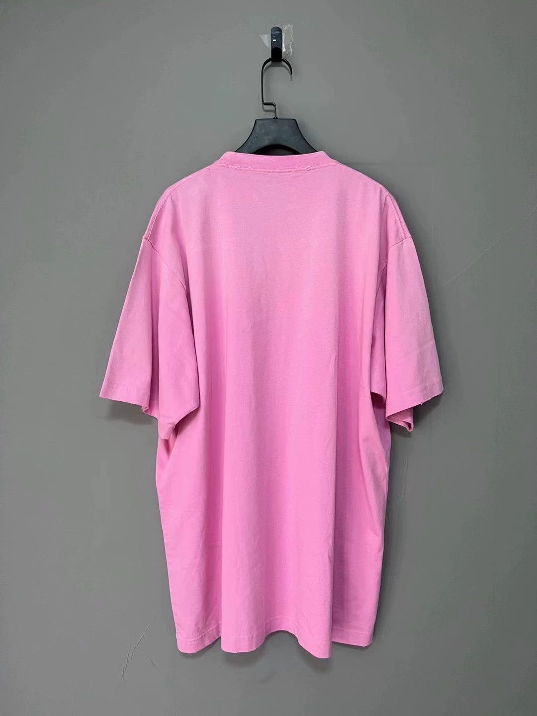 Balenciaga Balenciaga new style distressed logo short sleeved shirt Size US XXS / EU 40 - 2 Thumbnail