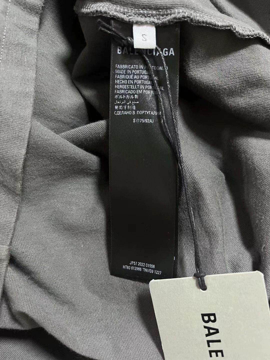 Balenciaga Balenciaga new embroidered front and back logo short sleeved shirt Size US S / EU 44-46 / 1 - 4 Thumbnail