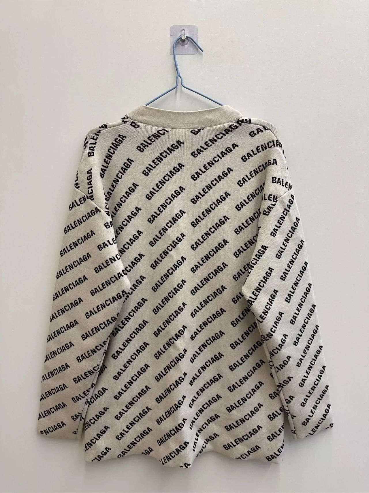 Balenciaga Balenciaga Full Logo Knitted Cardigan Size US L / EU 52-54 / 3 - 4 Thumbnail
