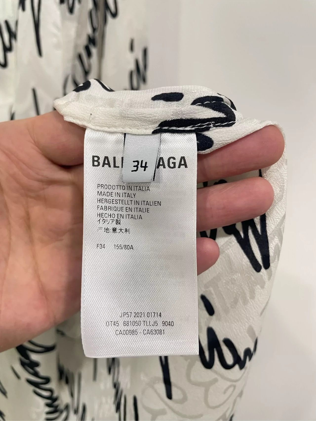 Balenciaga Balenciaga Graffiti printed long sleeved shirt Size US XS / EU 42 / 0 - 4 Thumbnail