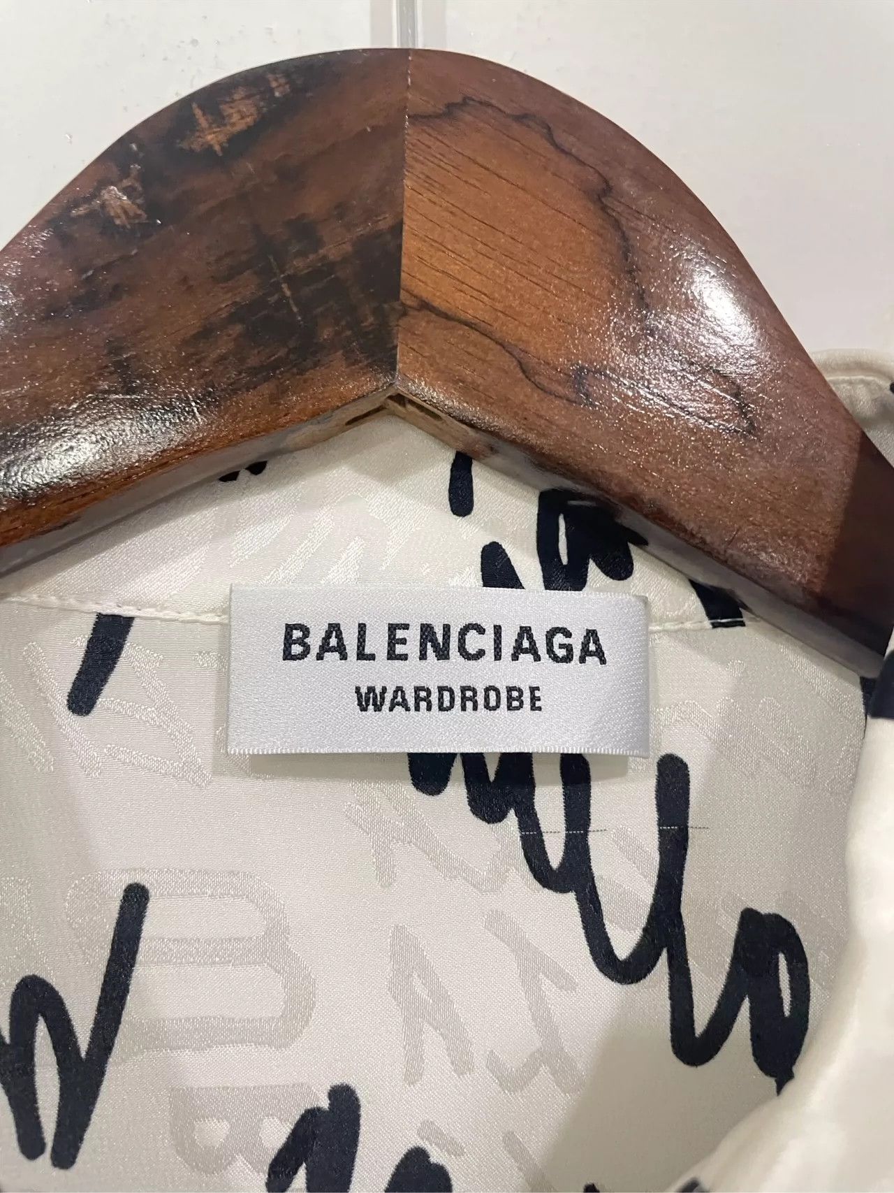 Balenciaga Balenciaga Graffiti printed long sleeved shirt Size US XS / EU 42 / 0 - 3 Thumbnail