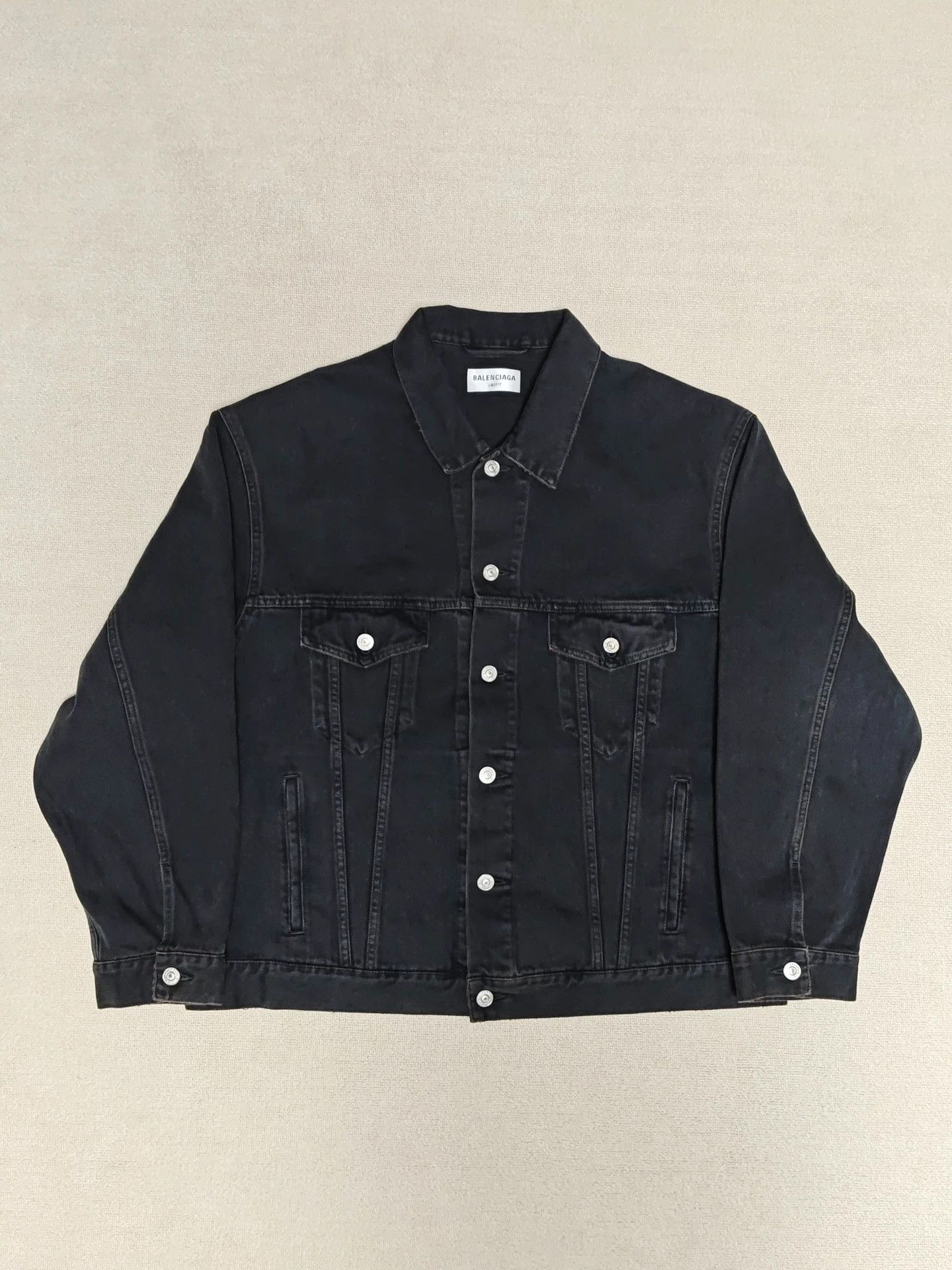 Balenciaga Balenciaga 22ss spray painted graffiti double B night light denim jacket Size US XS / EU 42 / 0 - 2 Thumbnail