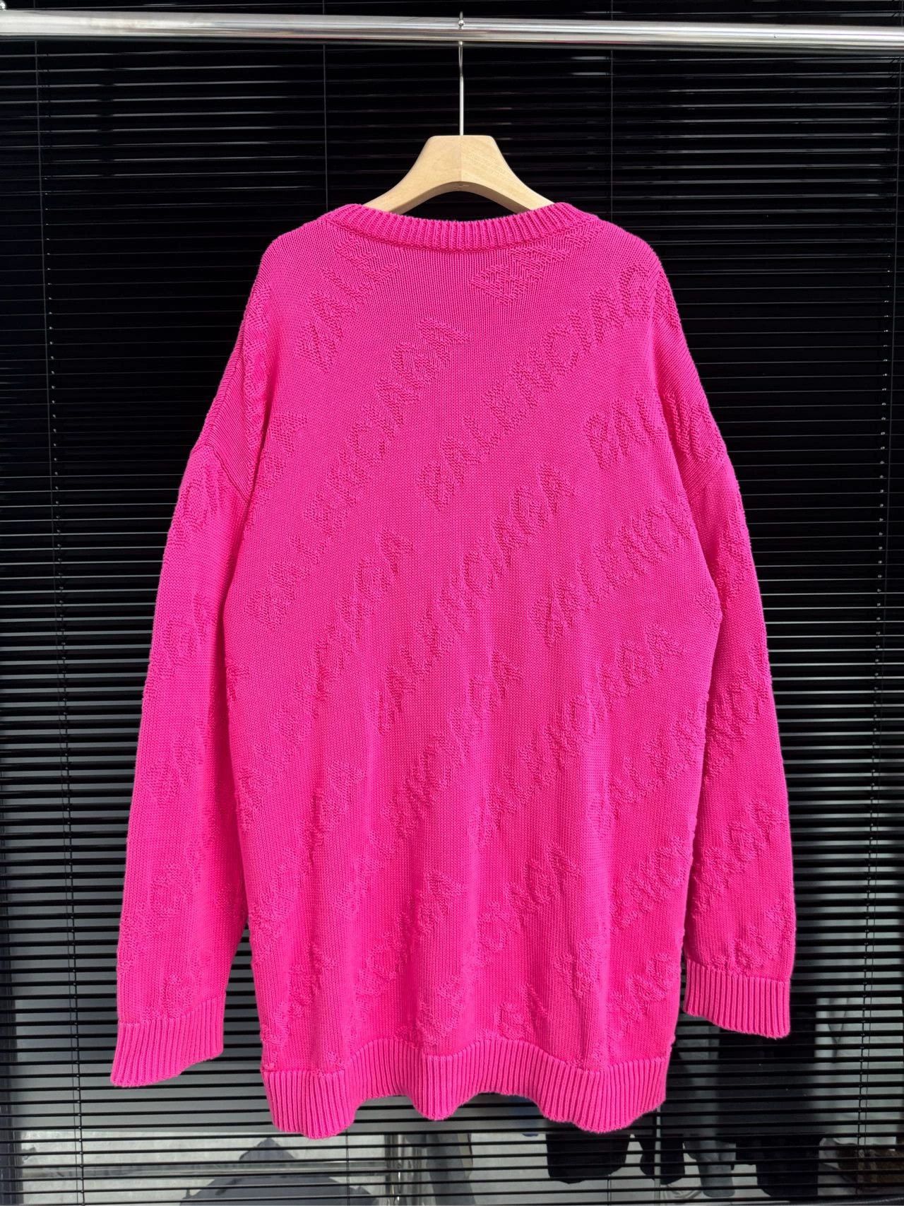 Balenciaga Balenciaga printed relief letter sweater Size US M / EU 48-50 / 2 - 2 Thumbnail