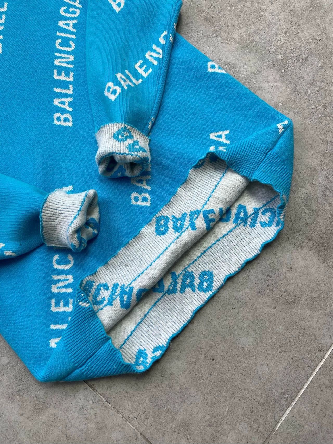 Balenciaga Balenciaga logo full print diagonal barrage blue and white sweater Size US XS / EU 42 / 0 - 6 Thumbnail