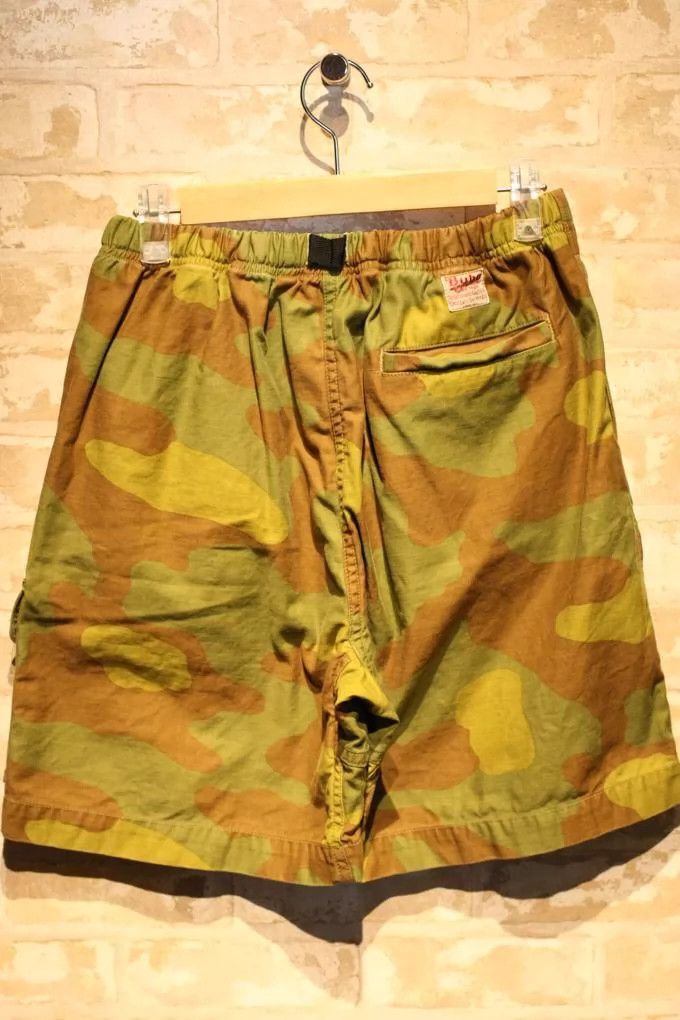 Freewheelers Freewheelers Camouflage printed shorts Size US 30 / EU 46 - 8 Thumbnail