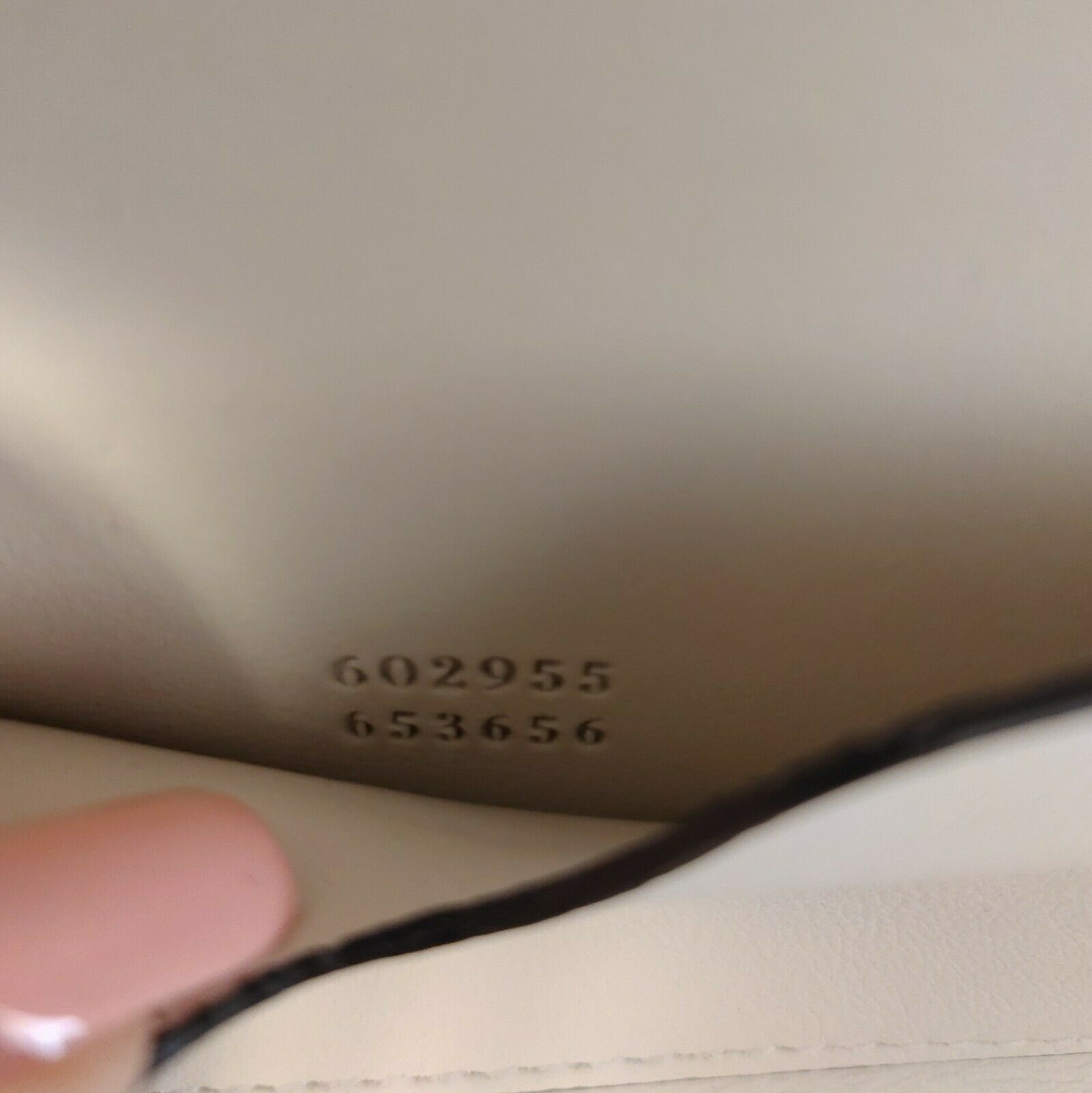 Alexander McQueen Ivory Leather Signature Logo Shopper Tote Size ONE SIZE - 9 Thumbnail