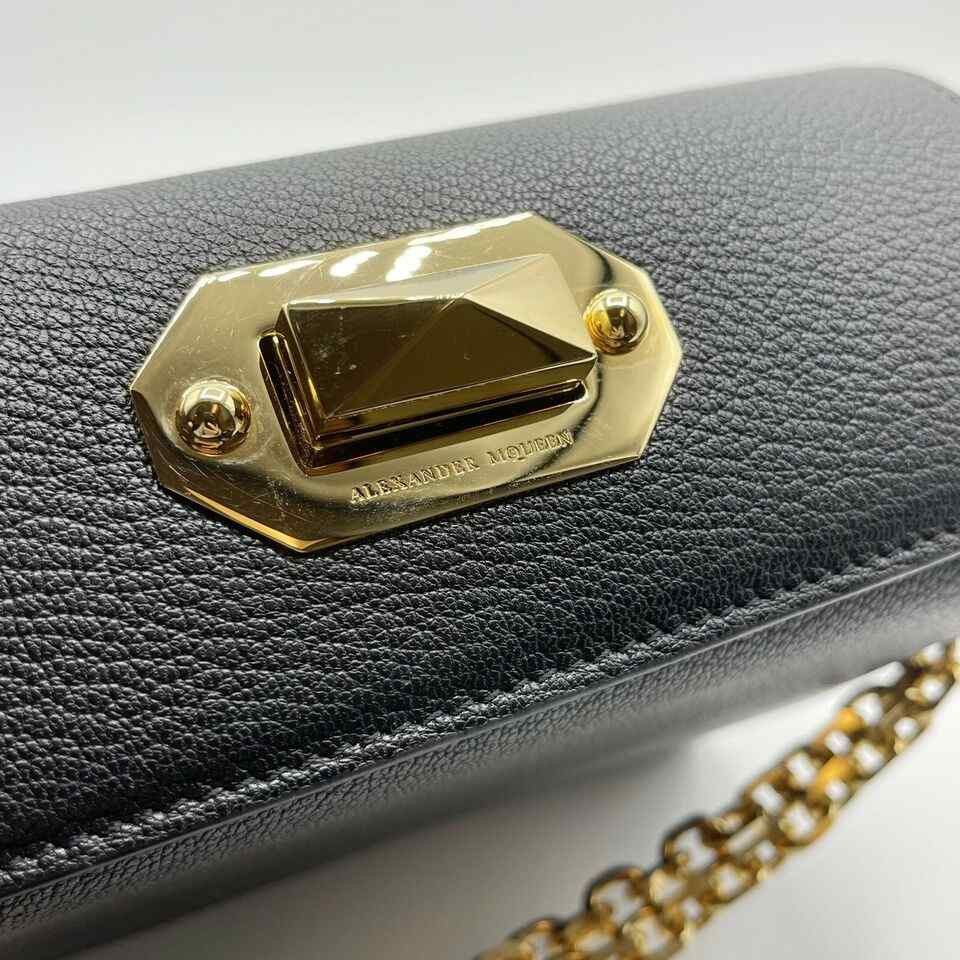 Alexander McQueen Black Leather Box 19 Bag w/Gold Hardware Size ONE SIZE - 8 Thumbnail
