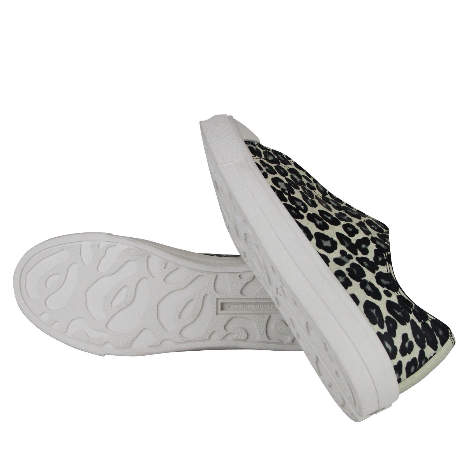 Alexander McQueen Men's Black / Ivory Leather Sneaker (44 EU / 10.5 US) Size US 10.5 / EU 43-44 - 12 Thumbnail