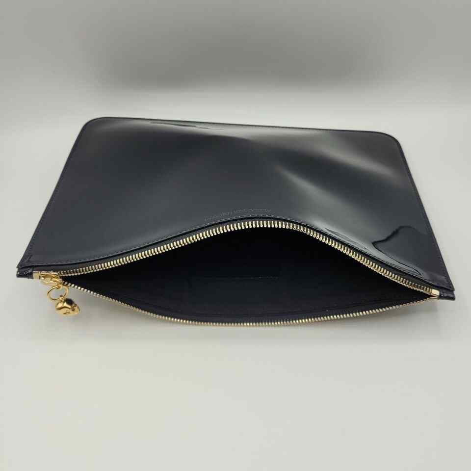 Alexander McQueen Women's Dark Navy Patent Leather Skull Large Pouch Size ONE SIZE - 6 Thumbnail