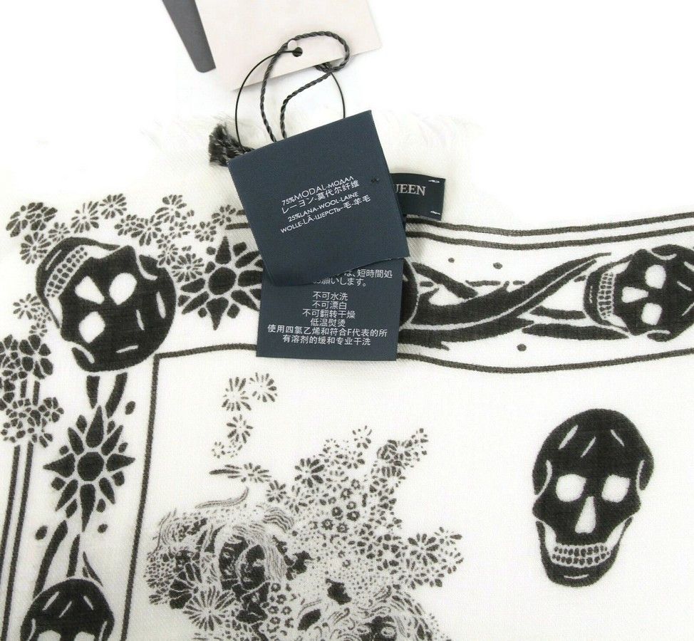 Alexander McQueen Women's Ivory / Black Modal / Wool Scarf Ophelia Skull Size ONE SIZE - 4 Thumbnail