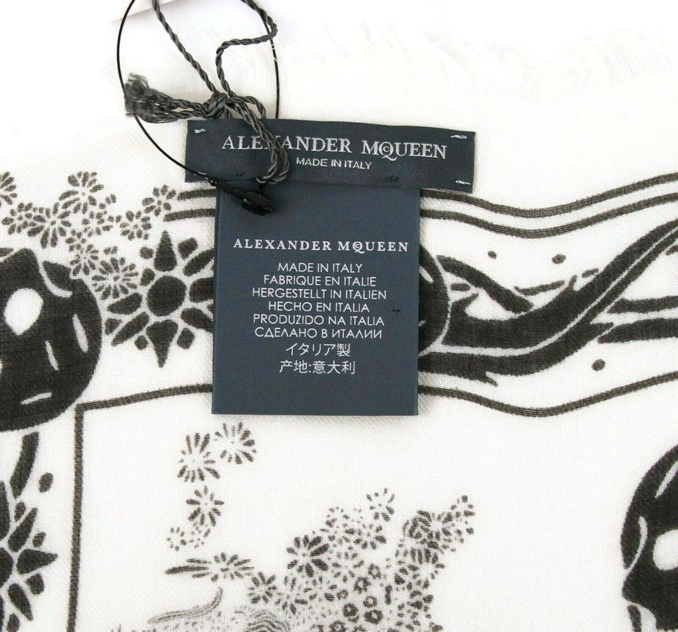 Alexander McQueen Women's Ivory / Black Modal / Wool Scarf Ophelia Skull Size ONE SIZE - 3 Thumbnail