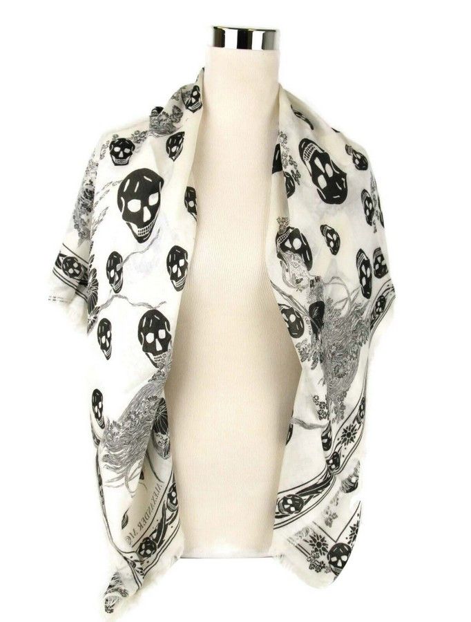 Alexander McQueen Women's Ivory / Black Modal / Wool Scarf Ophelia Skull Size ONE SIZE - 5 Thumbnail