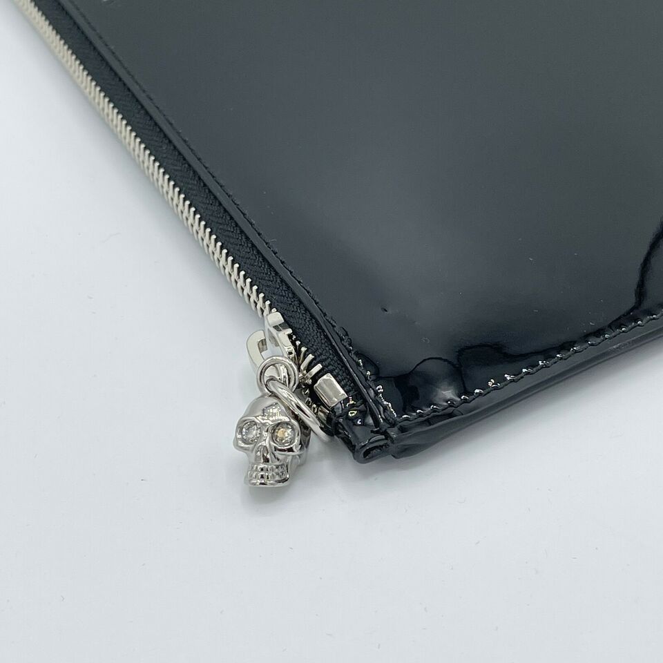 Alexander McQueen Women's Black Patent Leather Skull Charm Large Pouch Size ONE SIZE - 3 Thumbnail
