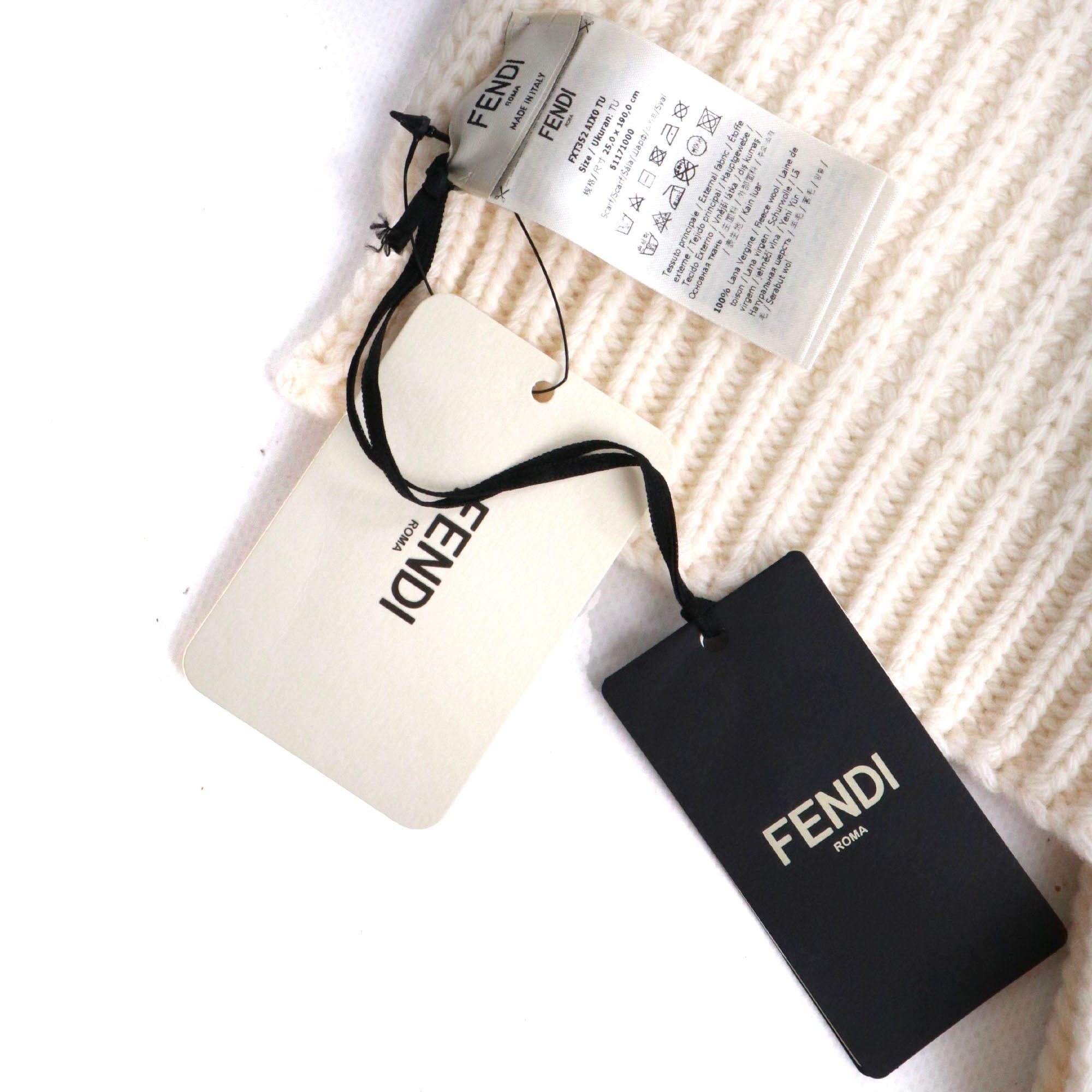 Fendi FENDI - Fendi beige wool scarf Size ONE SIZE - 3 Thumbnail