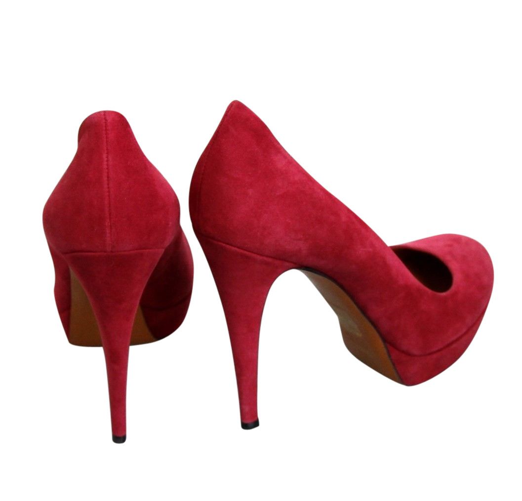 Gucci Women's Raspberry Suede Platform Pump Shoes (39.5 G / 9 US) Size US 9 / IT 39 - 6 Thumbnail