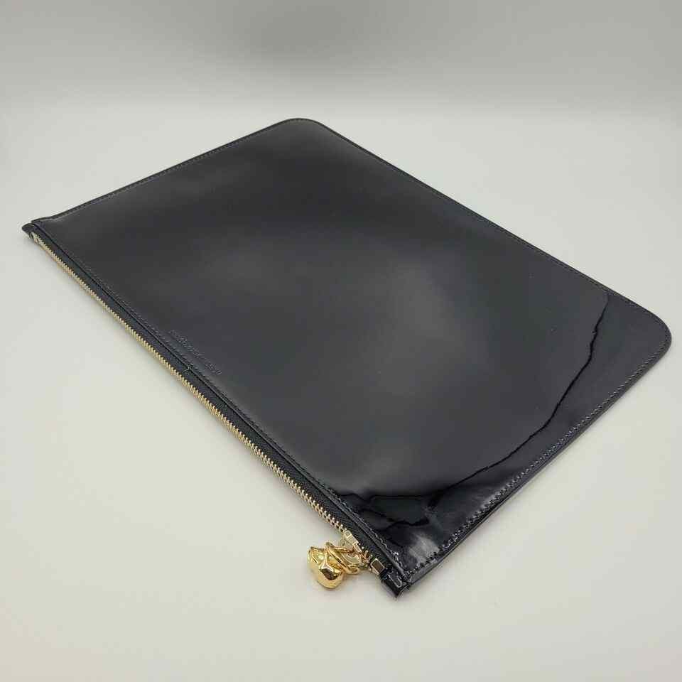 Alexander McQueen Women's Black Patent Leather Skull Charm Large Pouch Size ONE SIZE - 5 Thumbnail