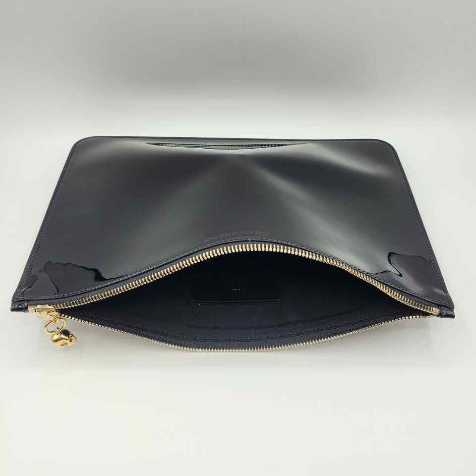 Alexander McQueen Women's Black Patent Leather Skull Charm Large Pouch Size ONE SIZE - 6 Thumbnail