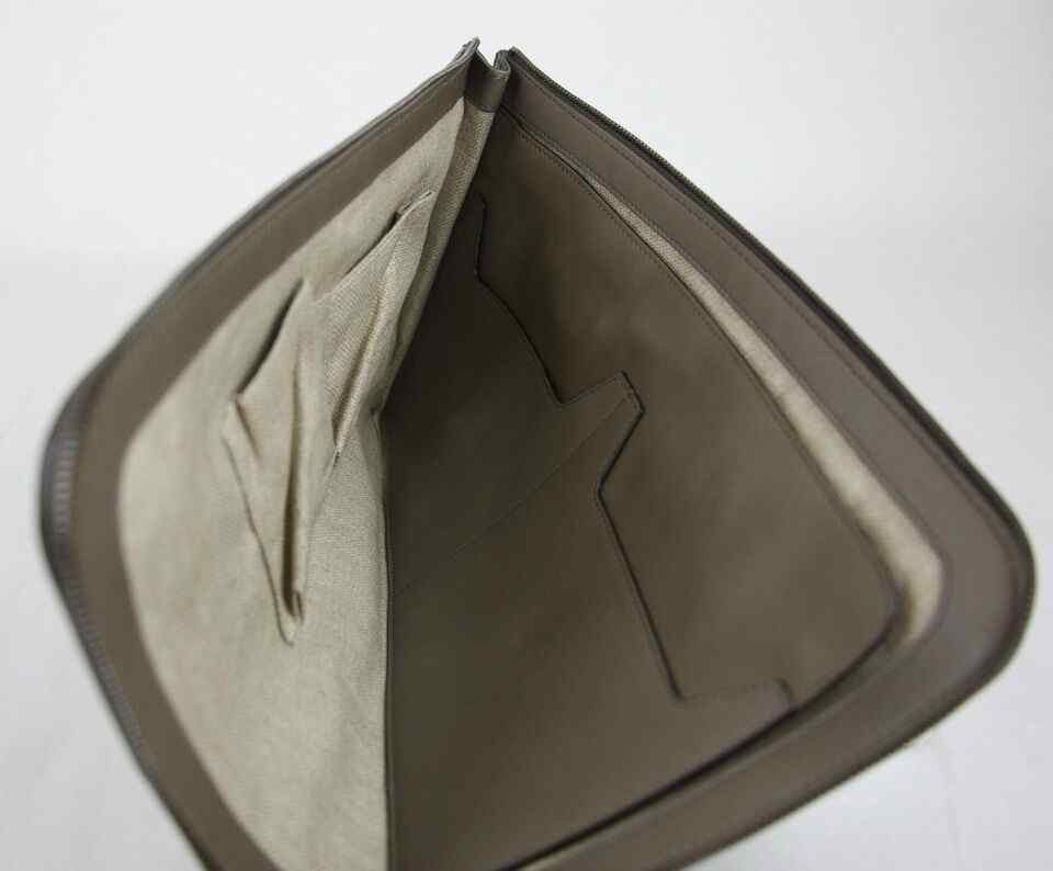 Gucci Women's Duilio Brogue Zip Around Leather Clutch Bag Size ONE SIZE - 9 Thumbnail