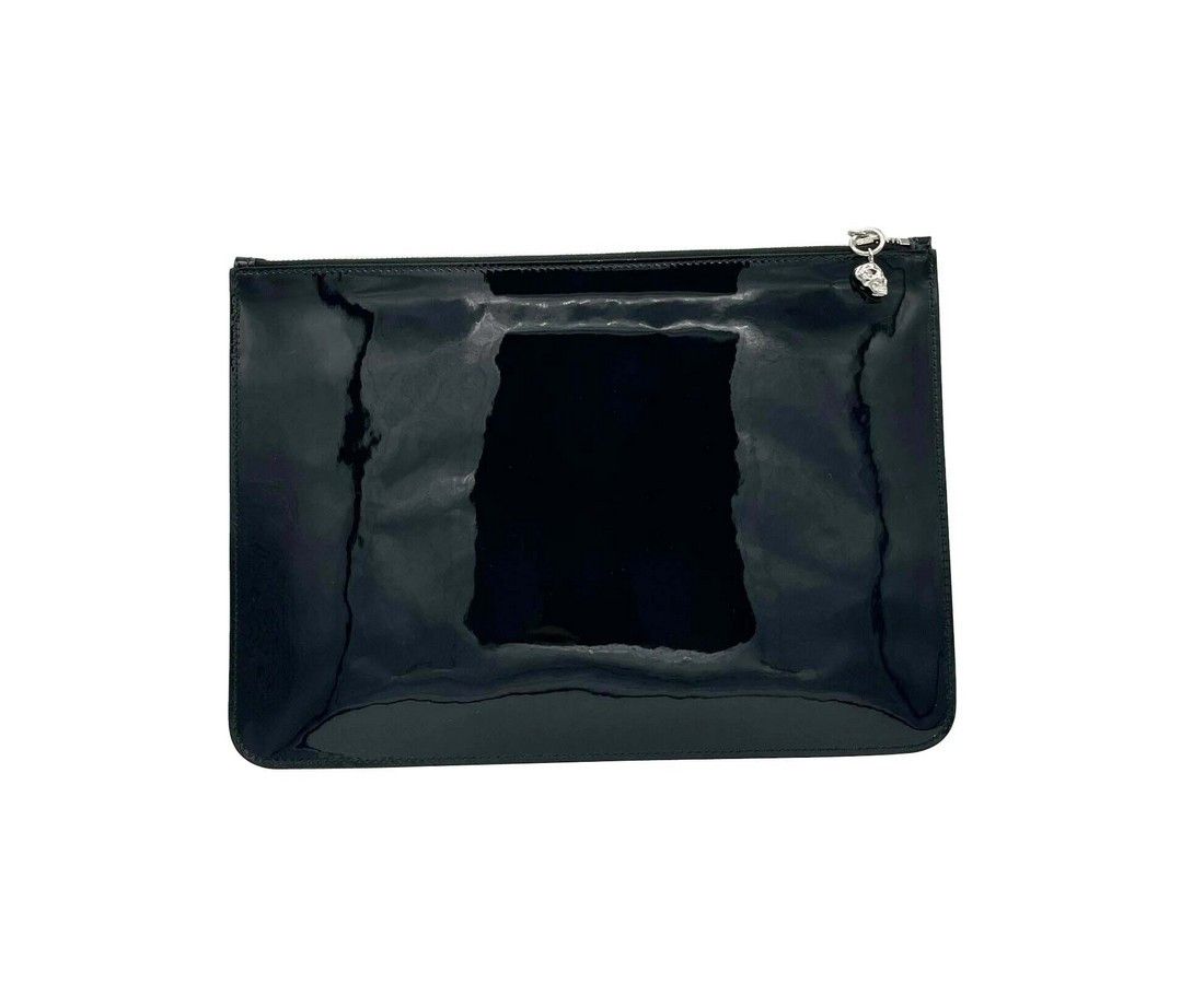 Alexander McQueen Women's Black Charm Patent Leather Skull Large Pouch Size ONE SIZE - 2 Thumbnail