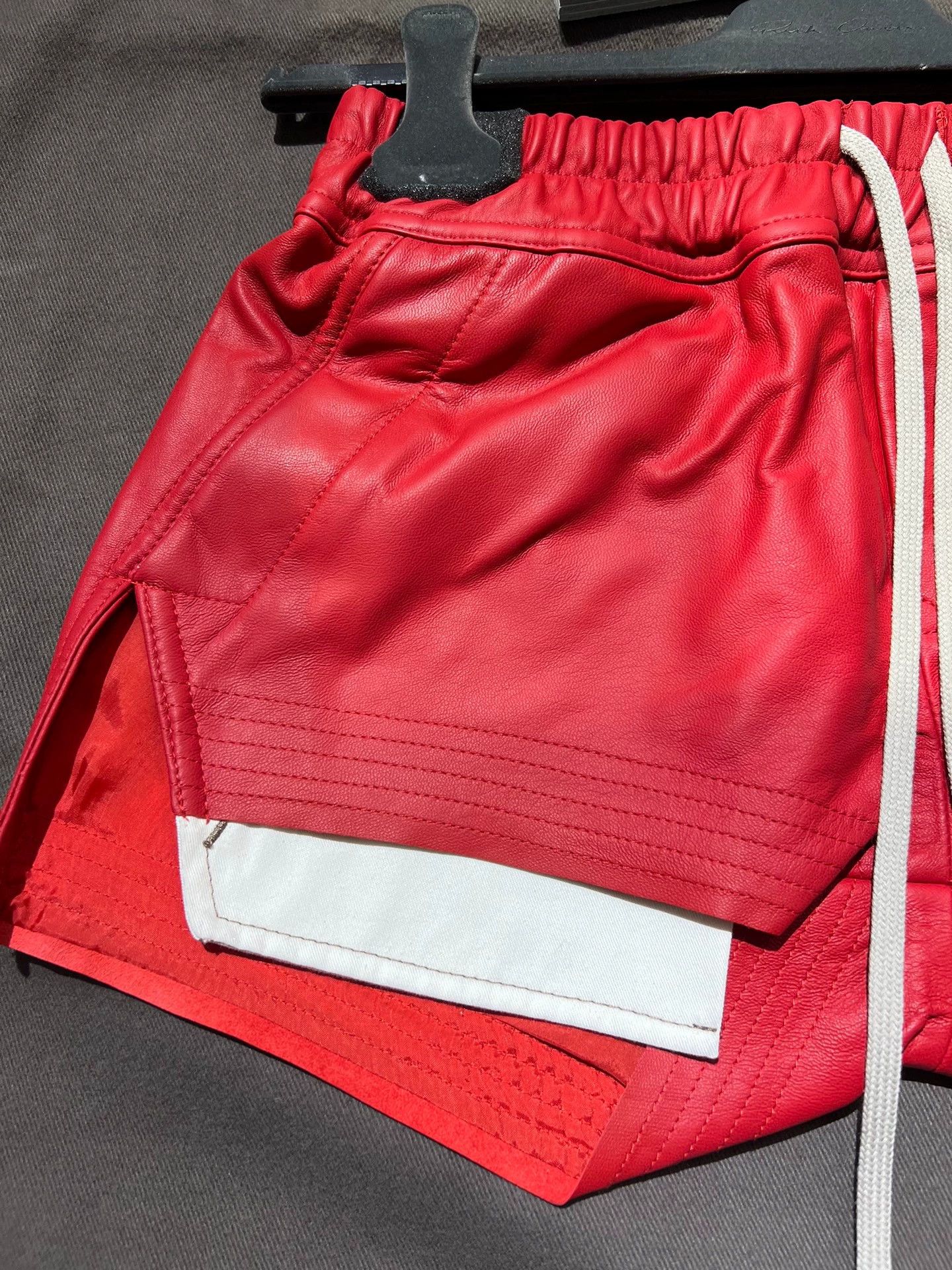 Rick Owens Rick owens 24s mainline lambskin hot shorts -DMC Size US 26 / EU 42 - 3 Thumbnail