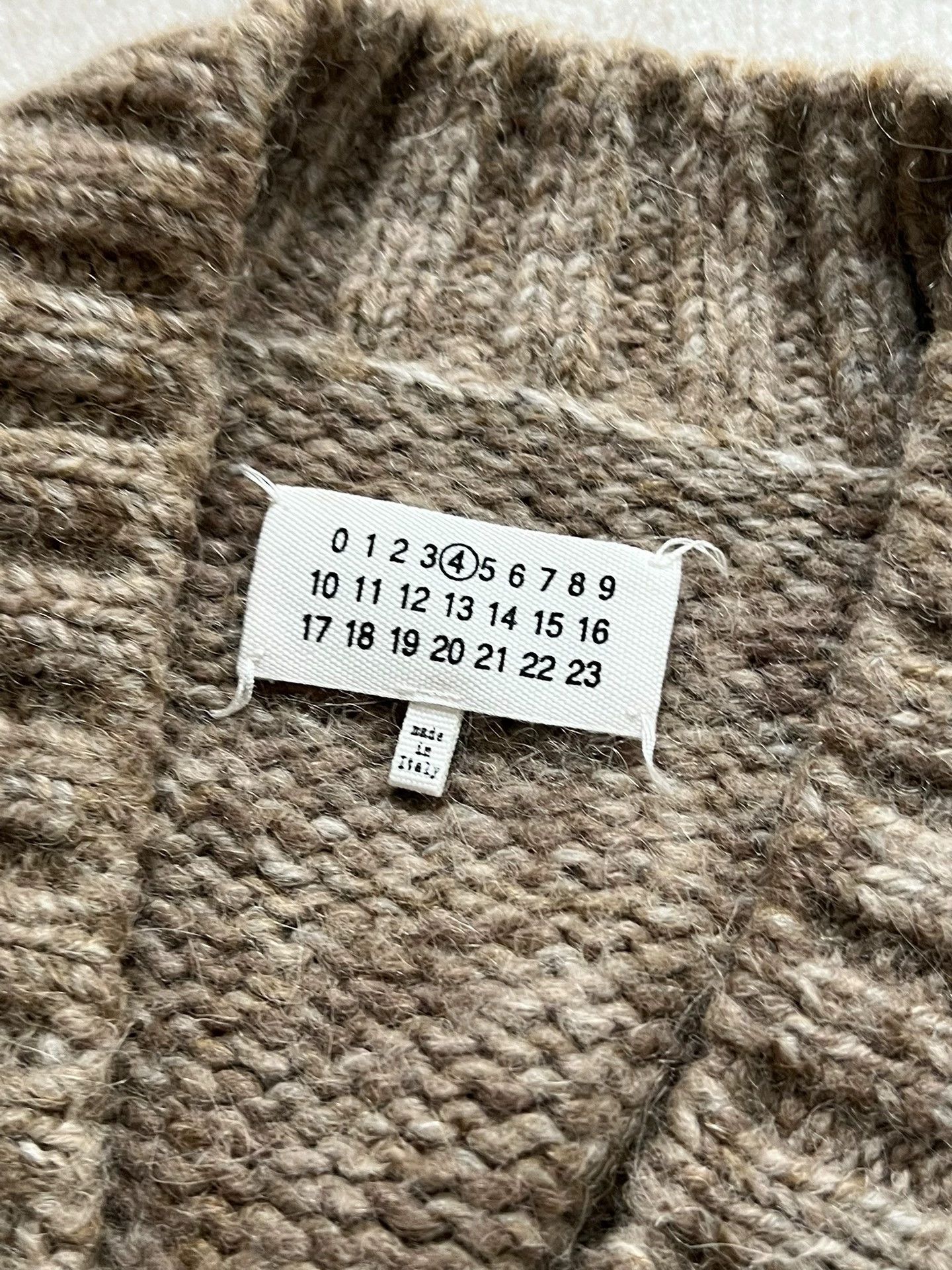 Maison Margiela Maison Margiela Coarse Knit Cardigan In Oatmeal -DMC Size US XS / EU 42 / 0 - 3 Thumbnail