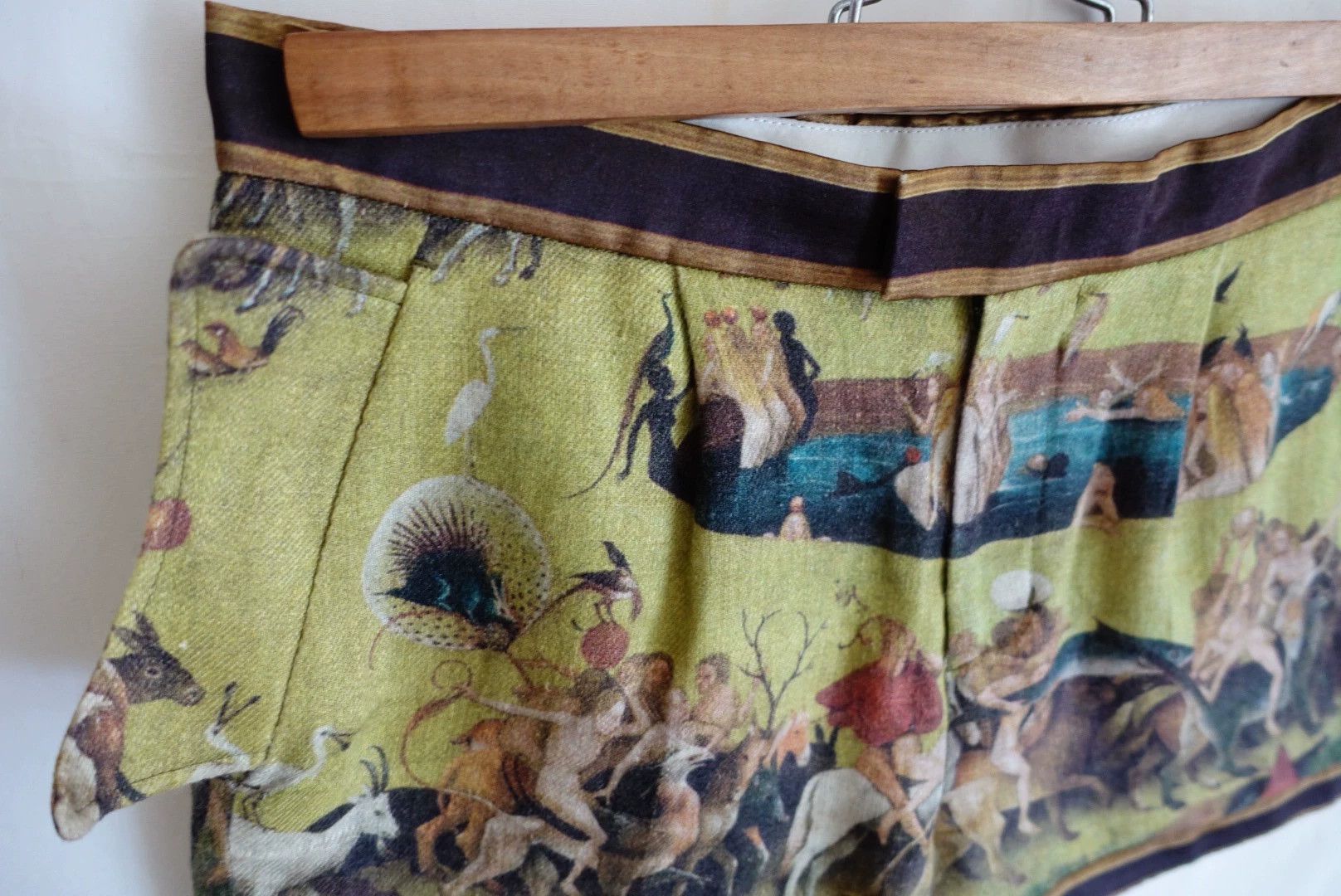 Undercover Undercover Takahashi Shield Out-Of-Print Boz Shorts -DMC Size US 33 - 2 Thumbnail